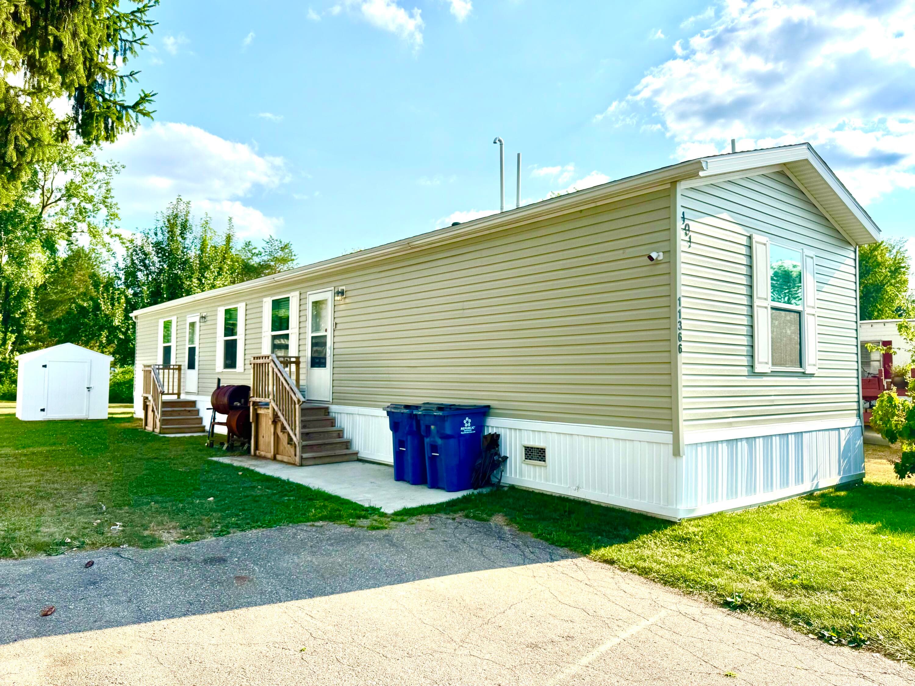 11366 Greenfield Galesburg MI 49053