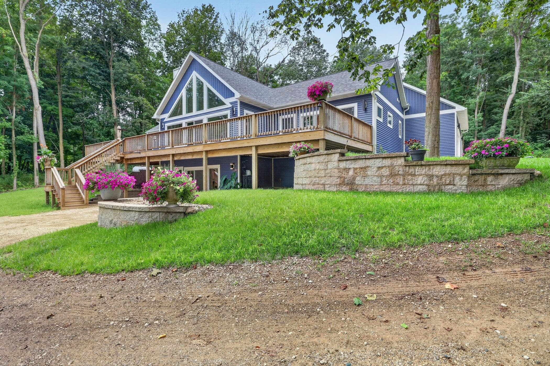 9777 16th Plainwell MI 49080