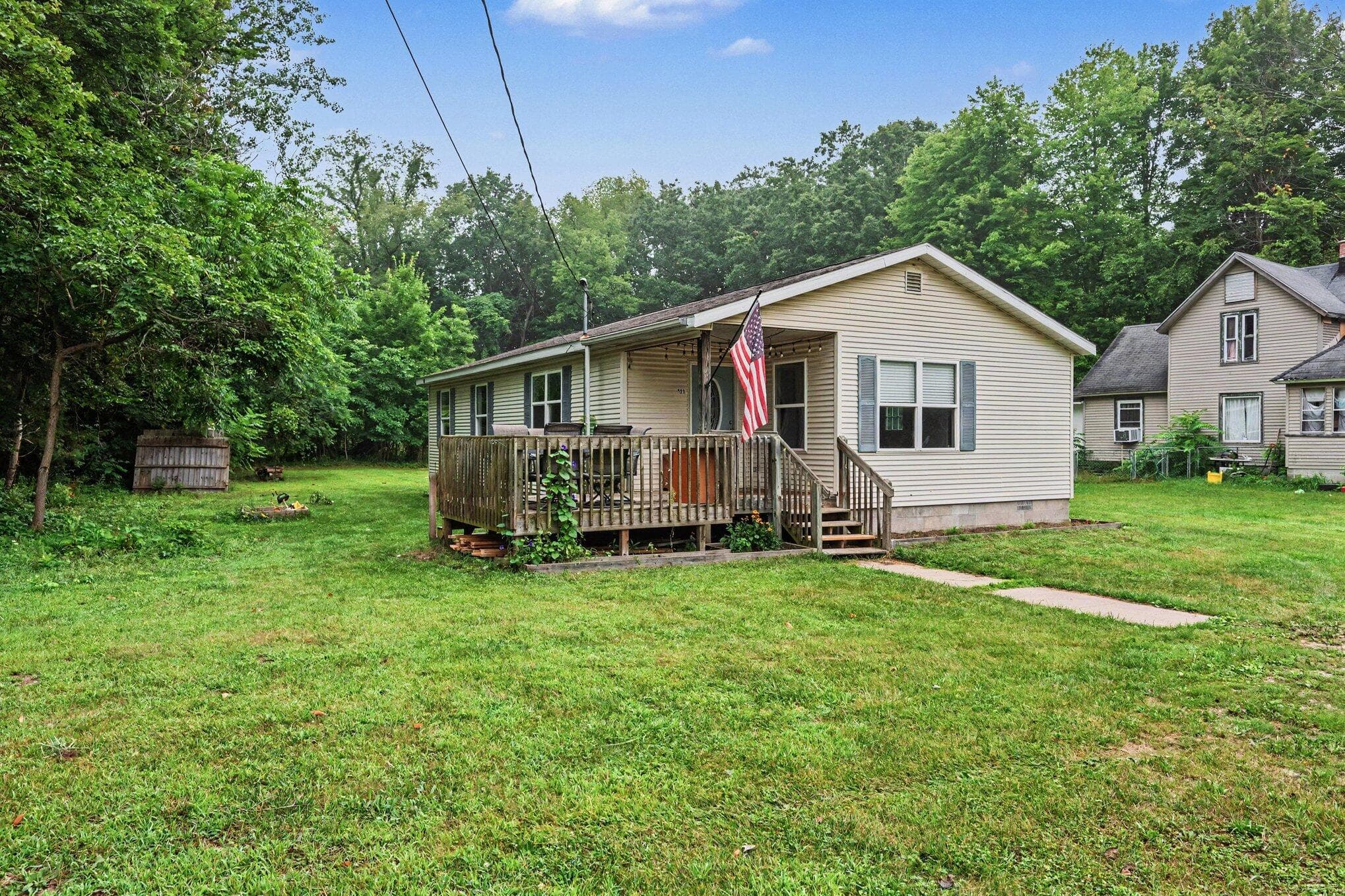 Primary property photo