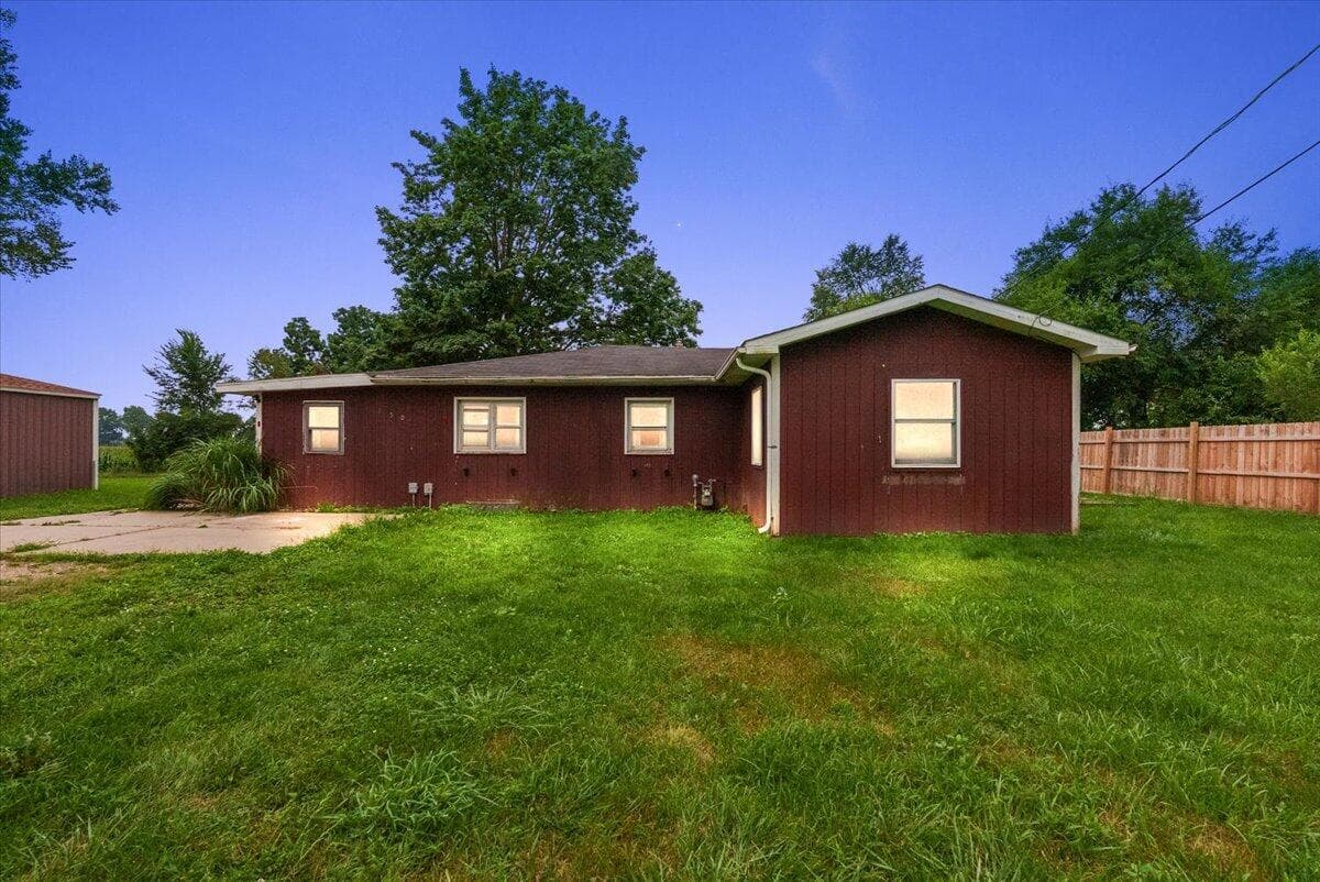 Primary property photo