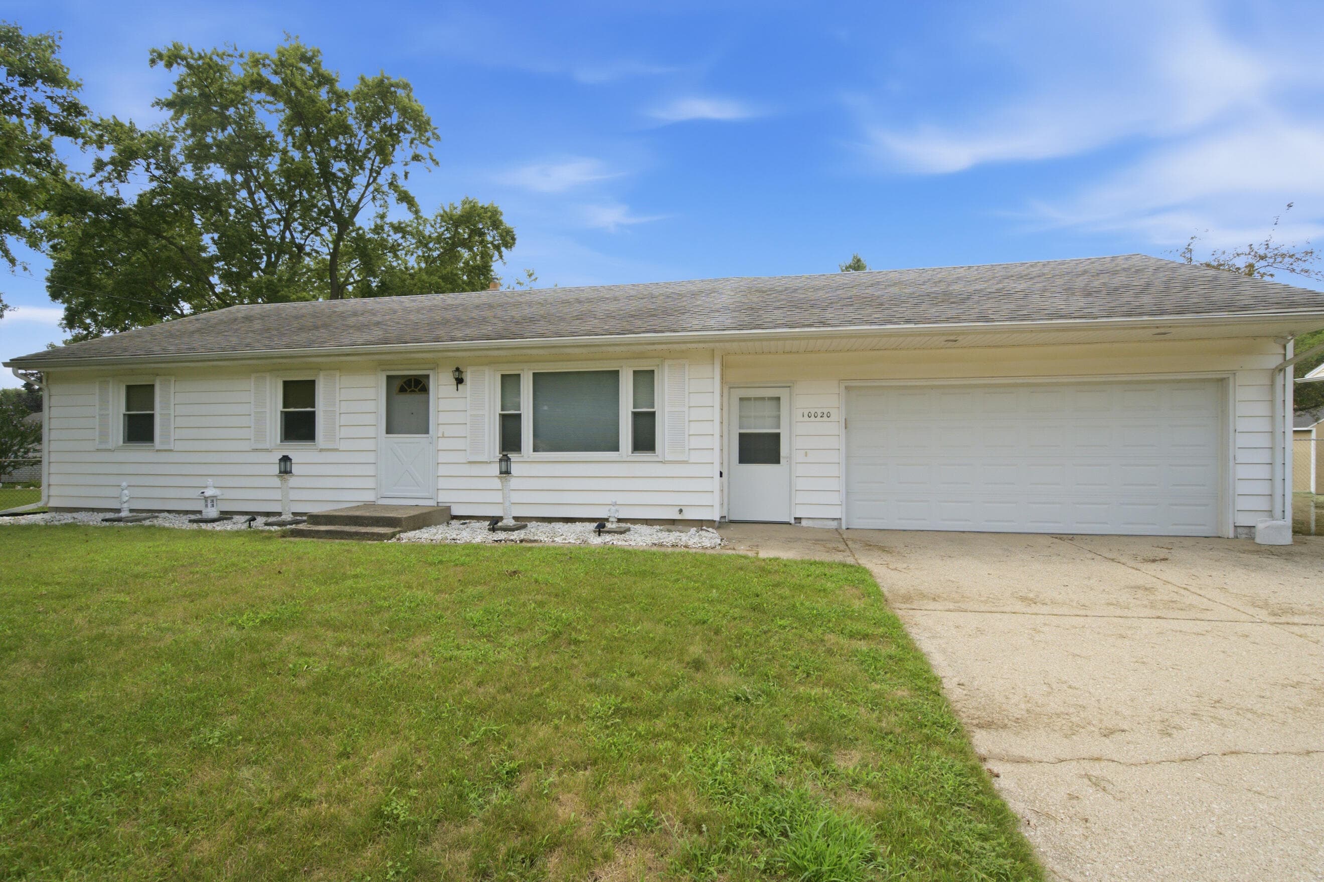 Primary property photo