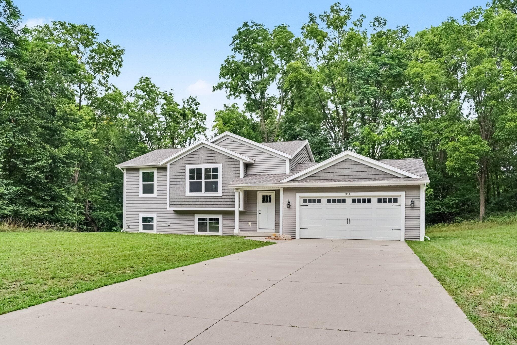 Primary property photo