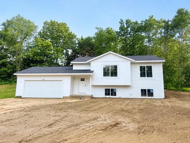 1330 Red Fox Allegan MI 49010