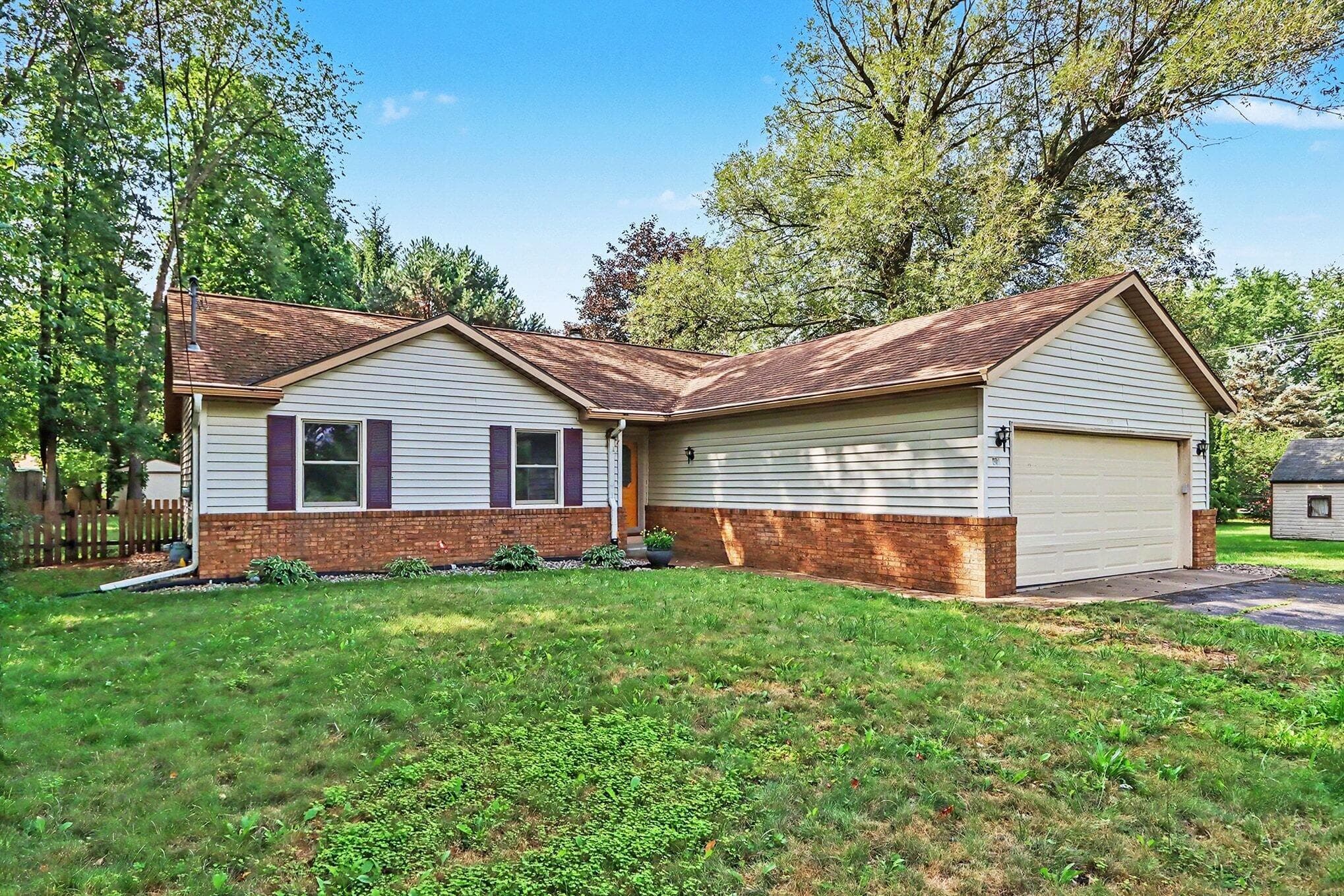 4118 Gray Portage MI 49002