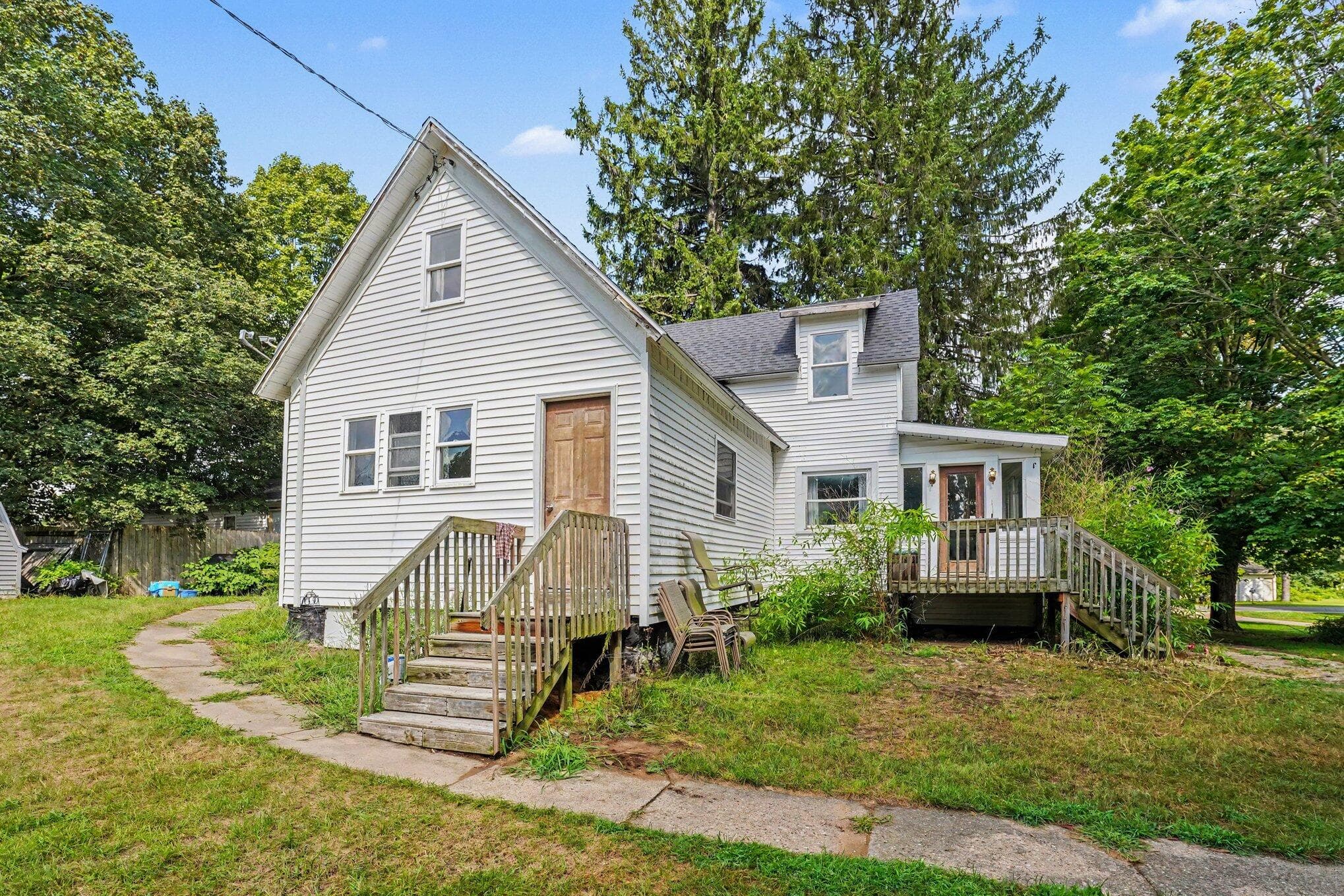 2379 Dumont Lake Allegan MI 49010