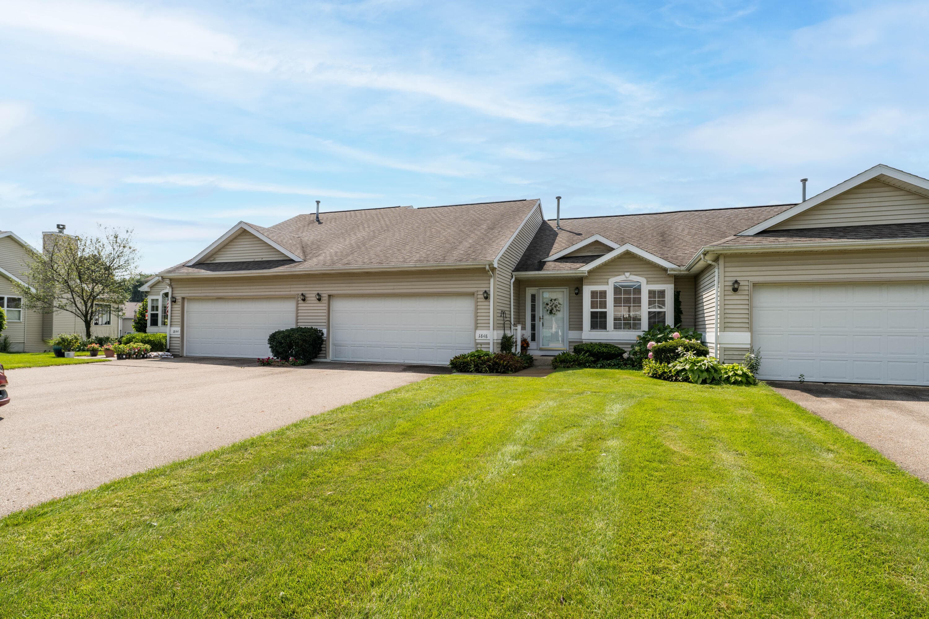 1848 Quail Cove Kalamazoo MI 49009