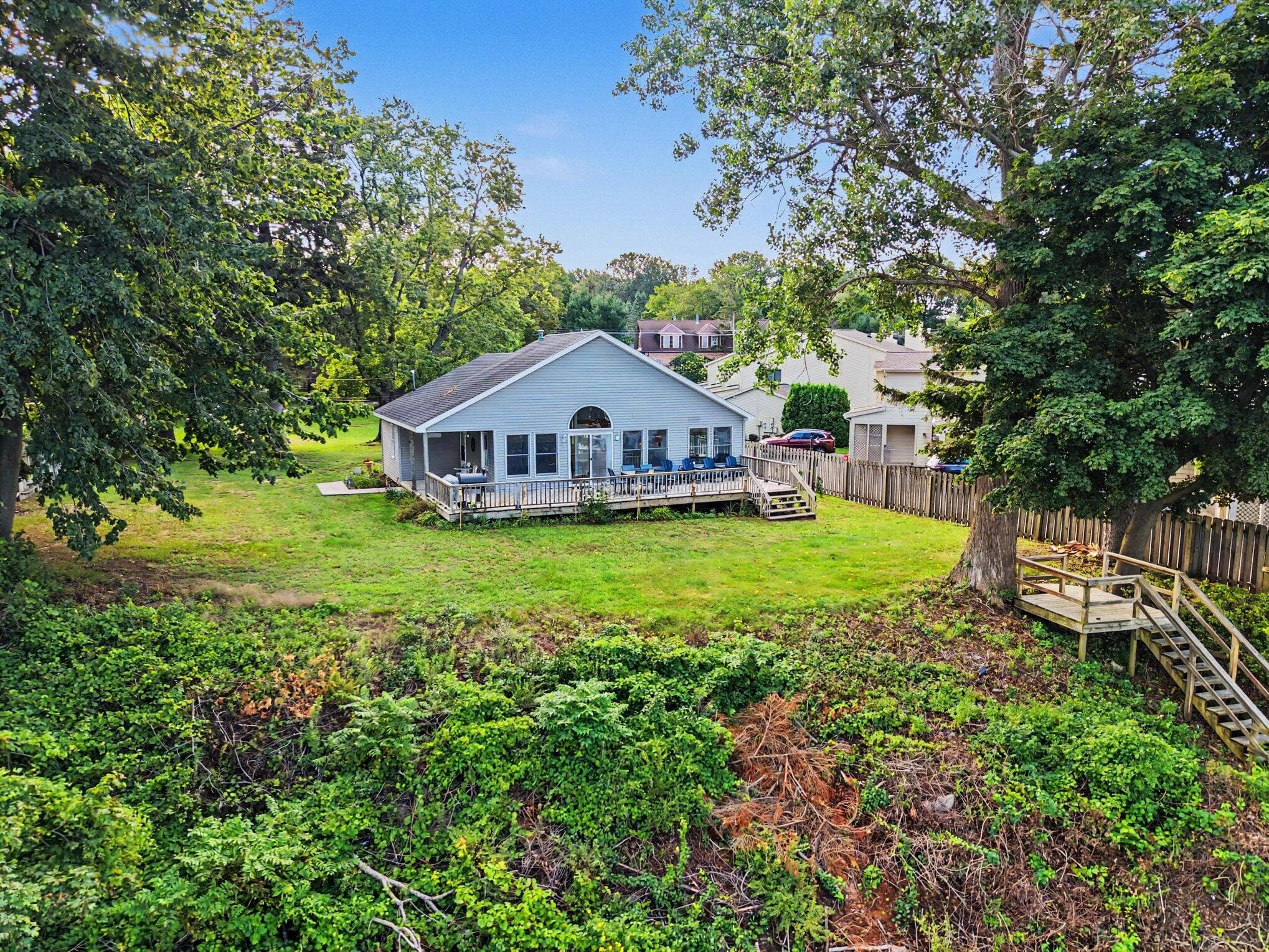 Primary property photo