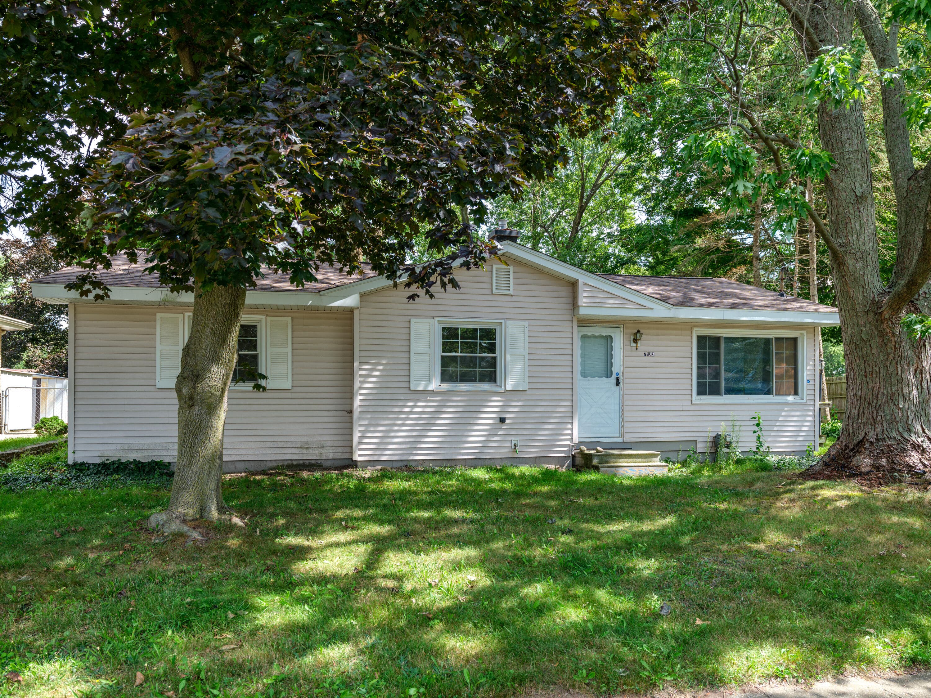 Primary property photo