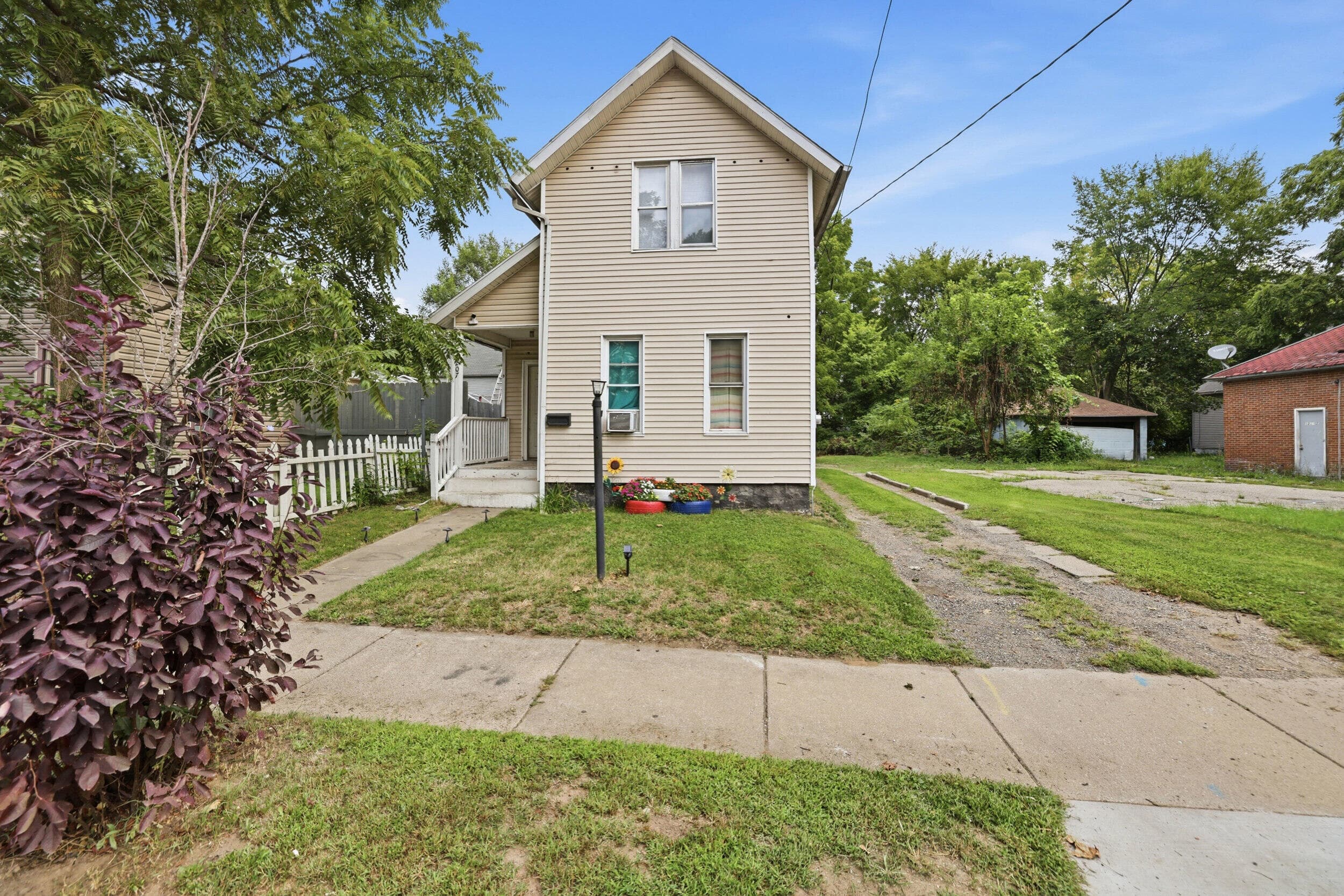 1207 Vine Kalamazoo MI 49001