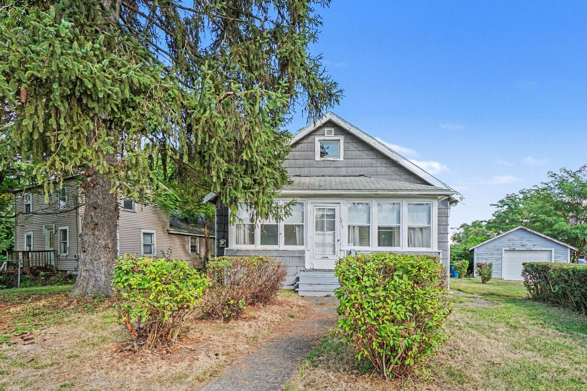 1217 Vine Kalamazoo MI 49001