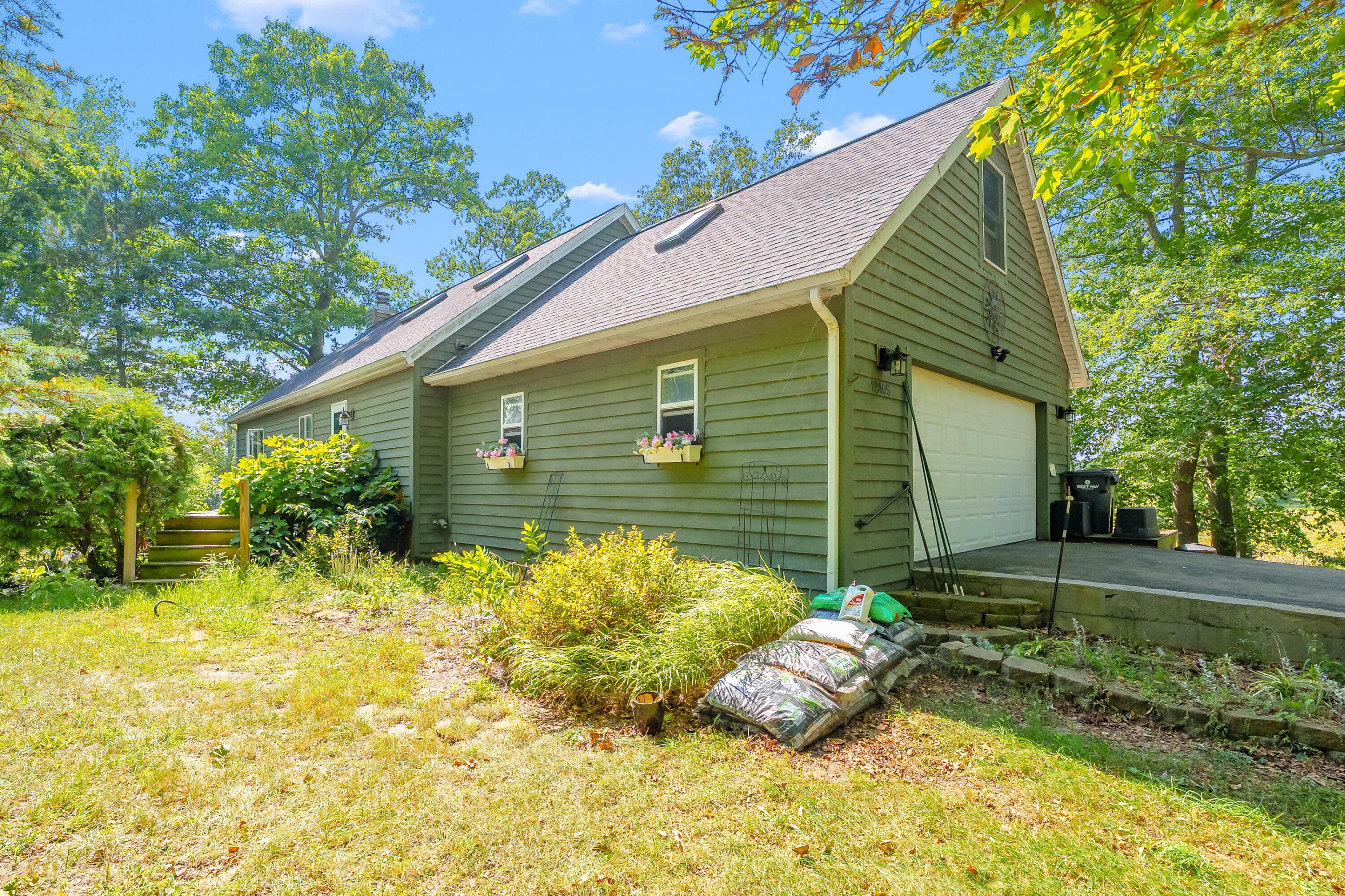12405 Oak Ridge Plainwell MI 49080