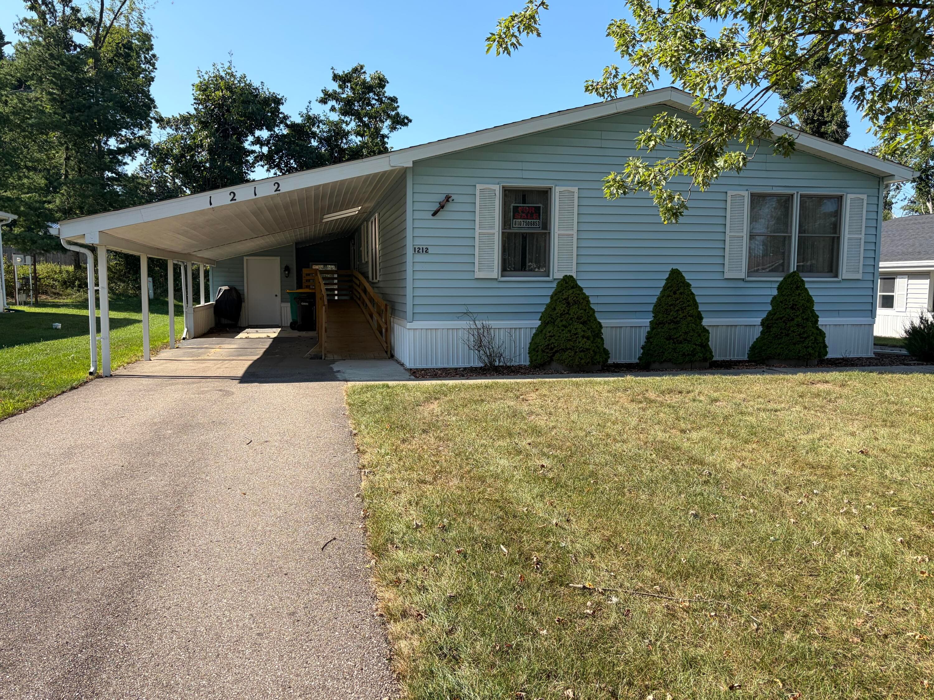 1212 Oak Brook Portage MI 49002