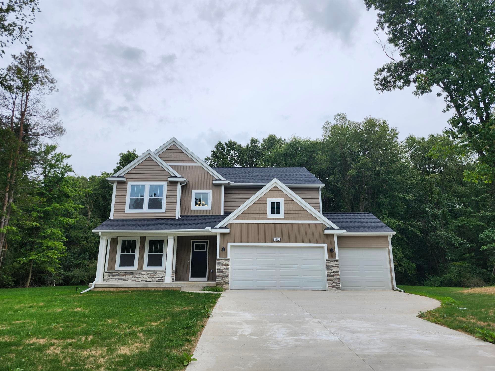 8412 Knotty Pine Kalamazoo MI 49009