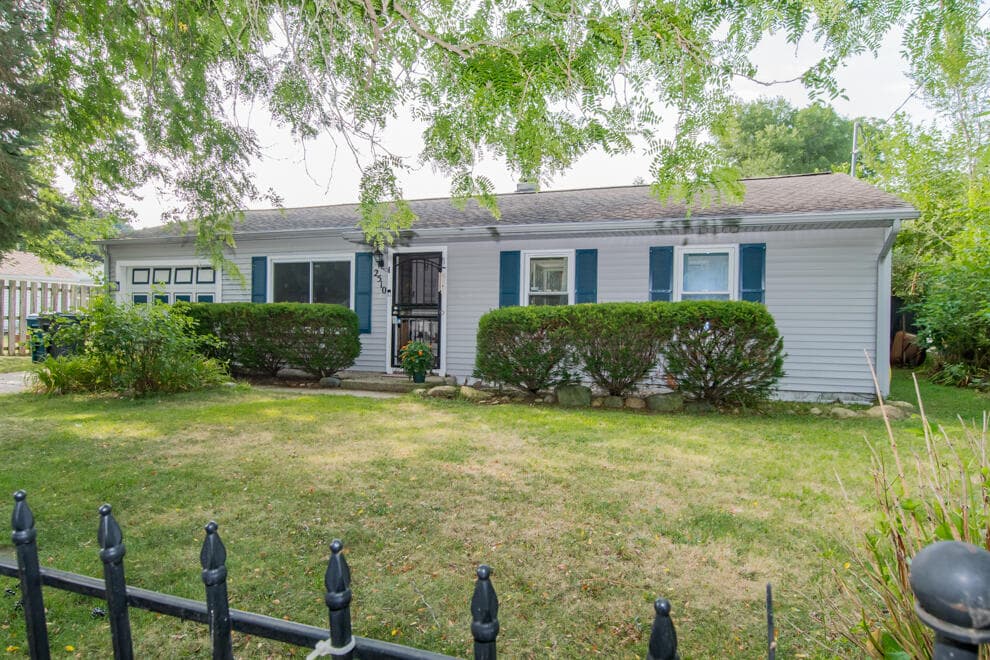 2510 Dexter Kalamazoo MI 49004