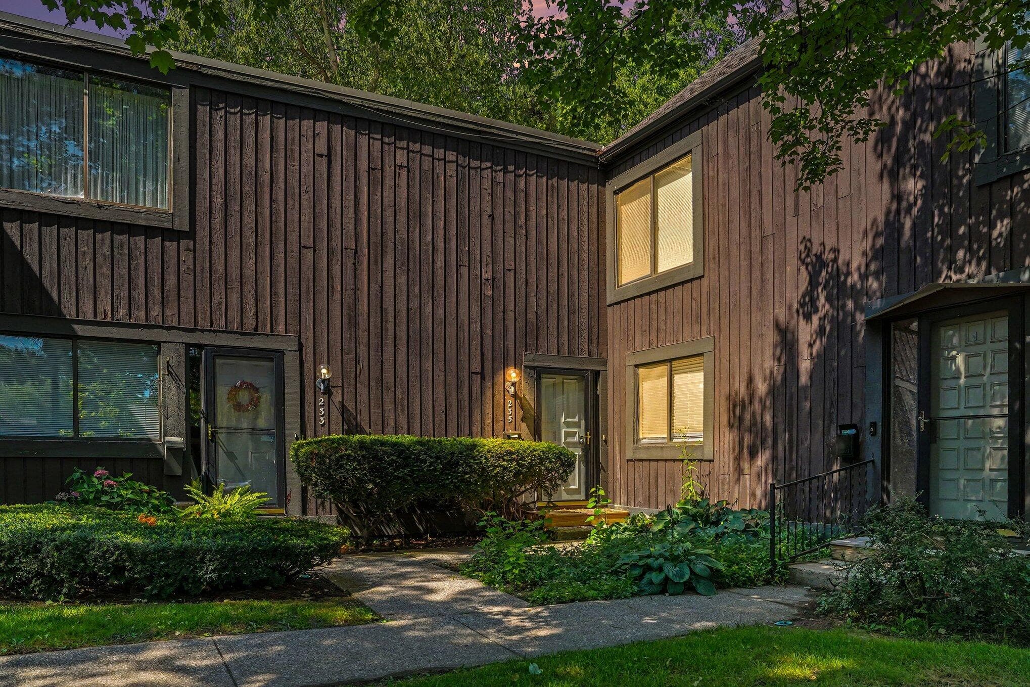 235 Durness Kalamazoo MI 49006