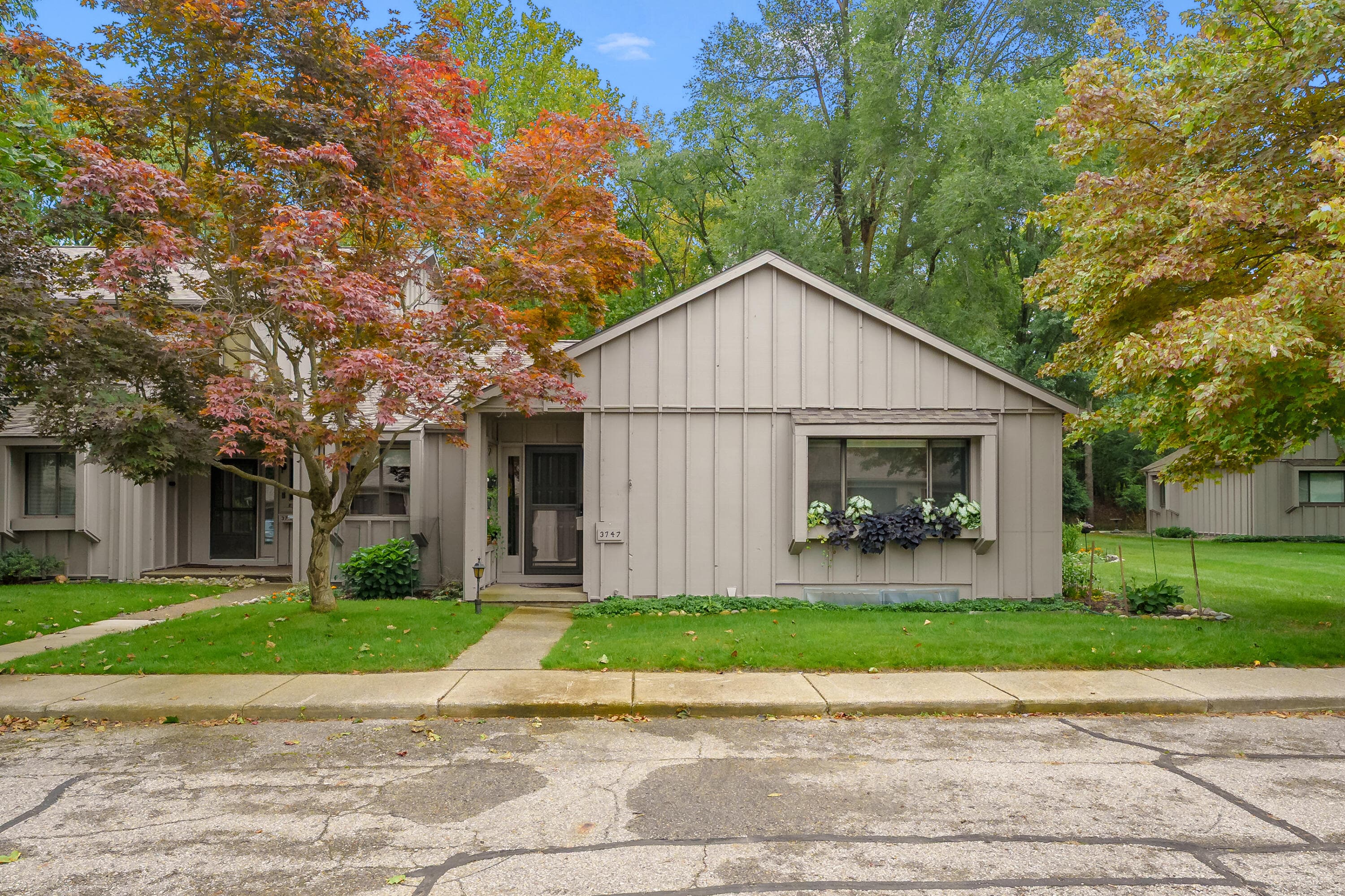 3747 Cedaridge Kalamazoo MI 49008