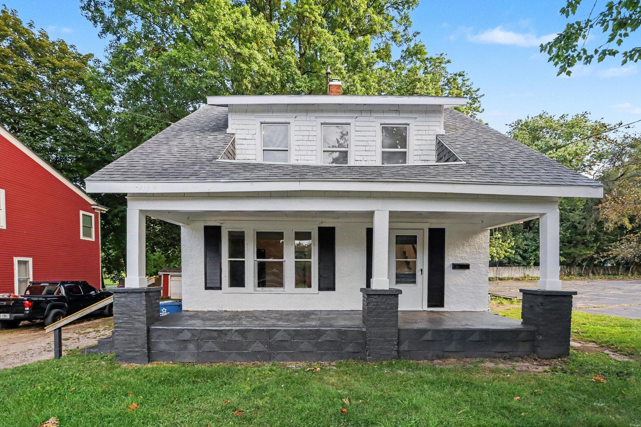 261 Emmett Battle Creek MI 49017