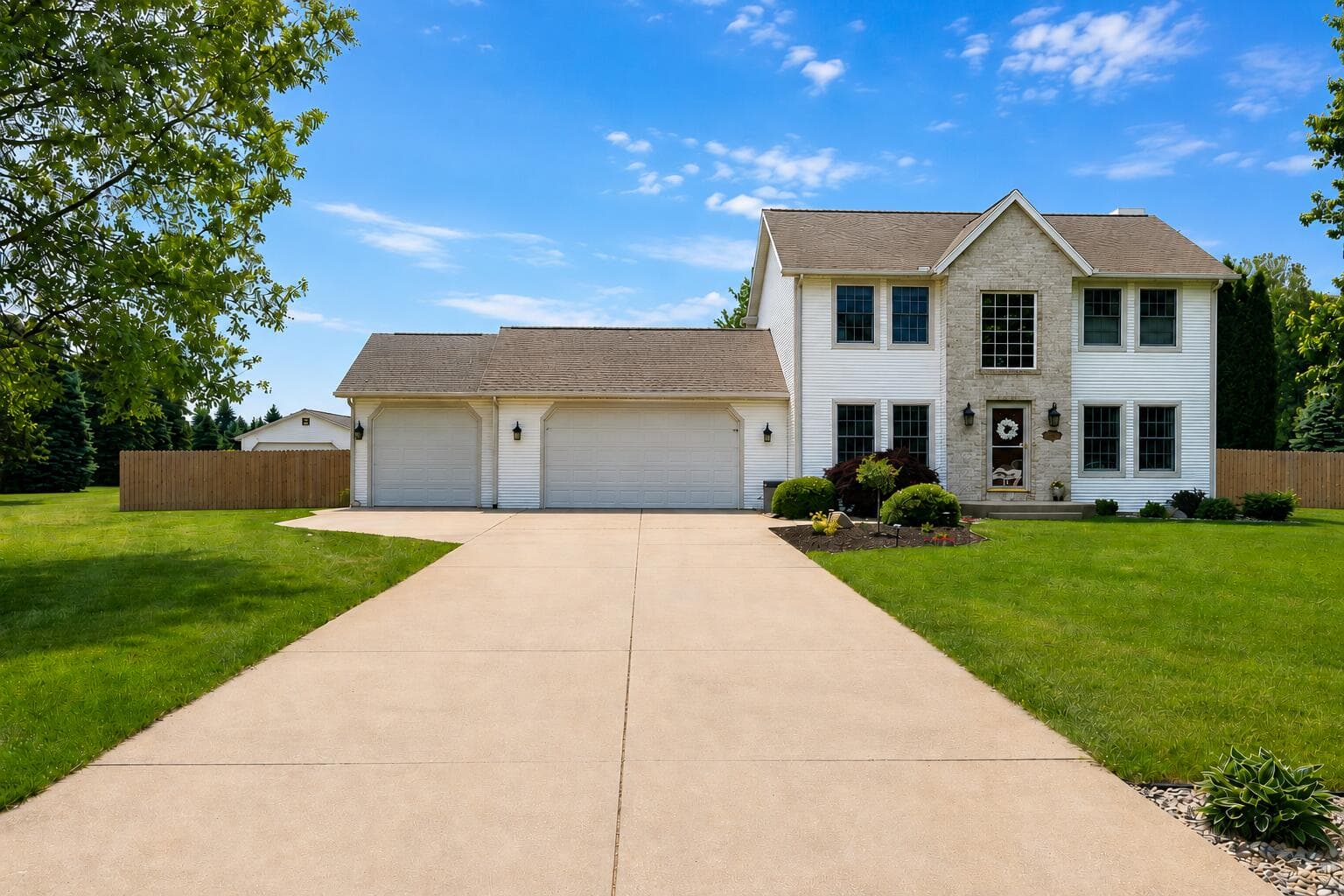 47679 Woodfield Mattawan MI 49071
