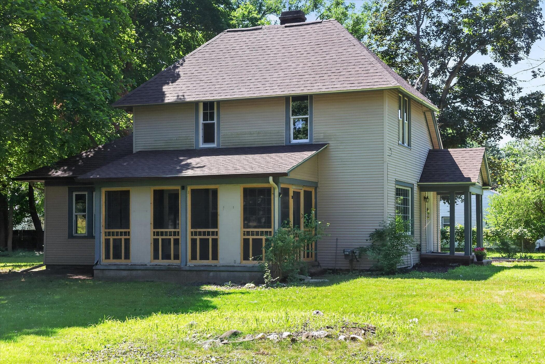 2213 Olmstead Kalamazoo MI 49001