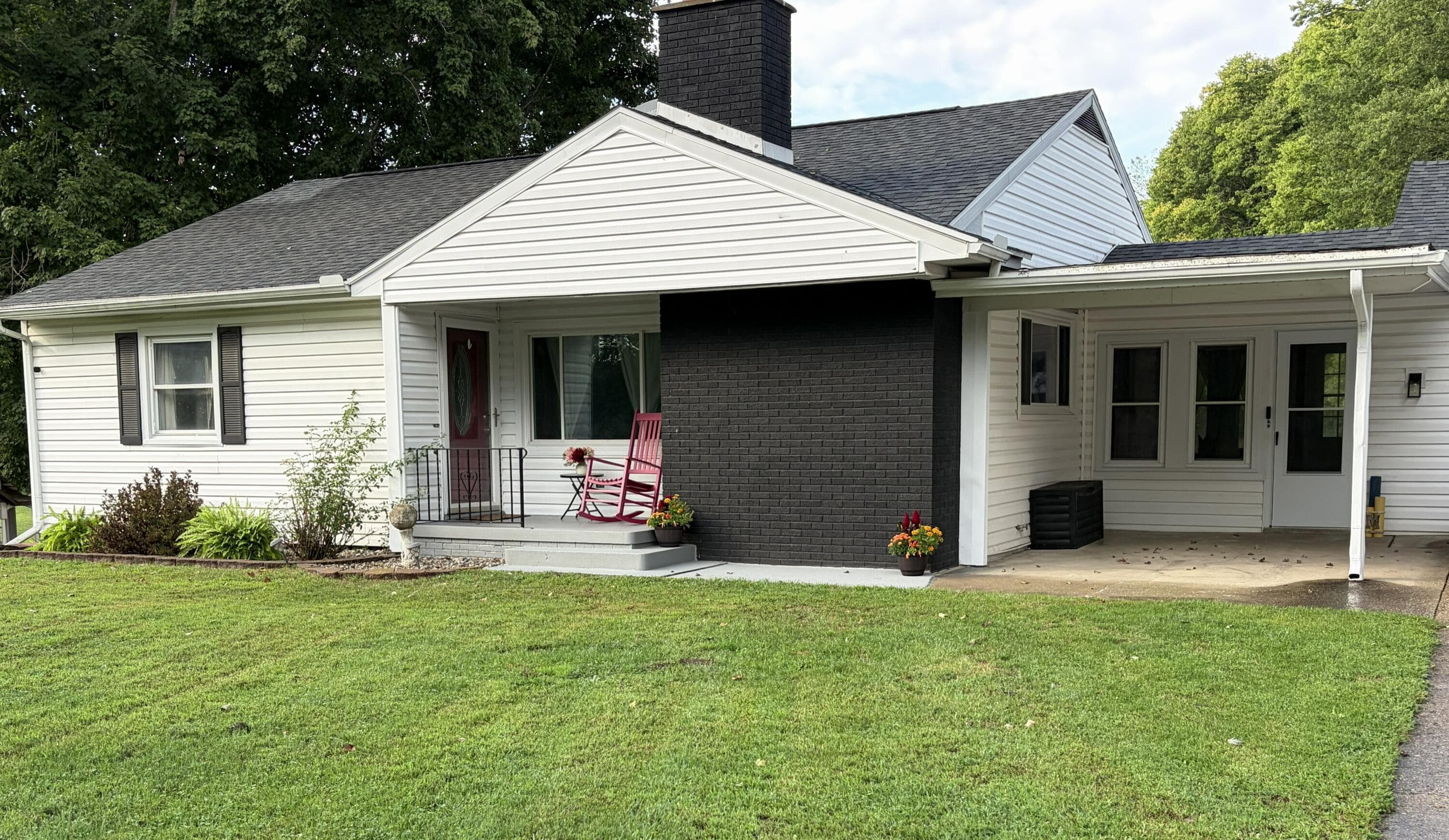 751 Riverview Plainwell MI 49080