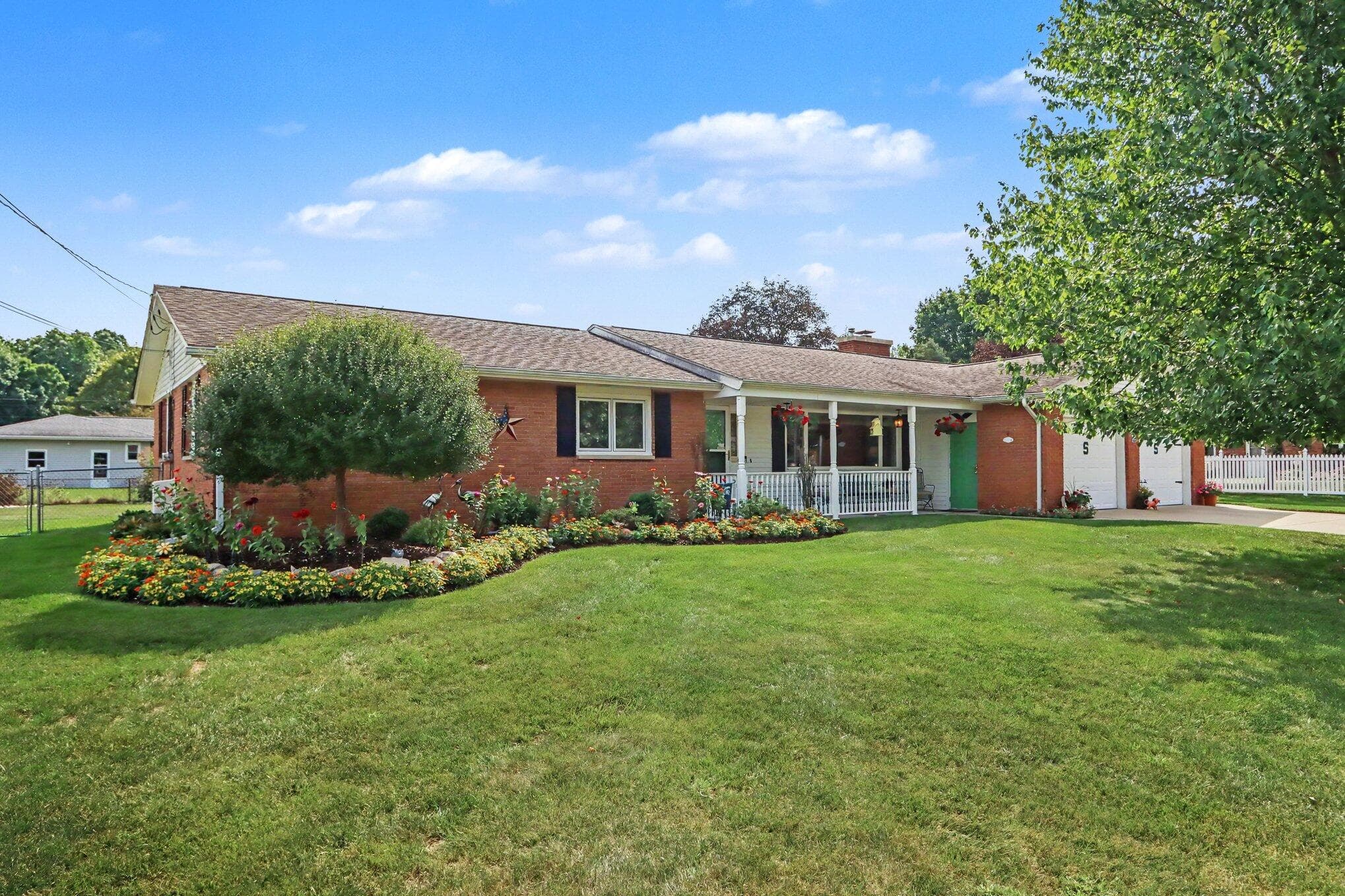 8911 Dolphin Portage MI 49024