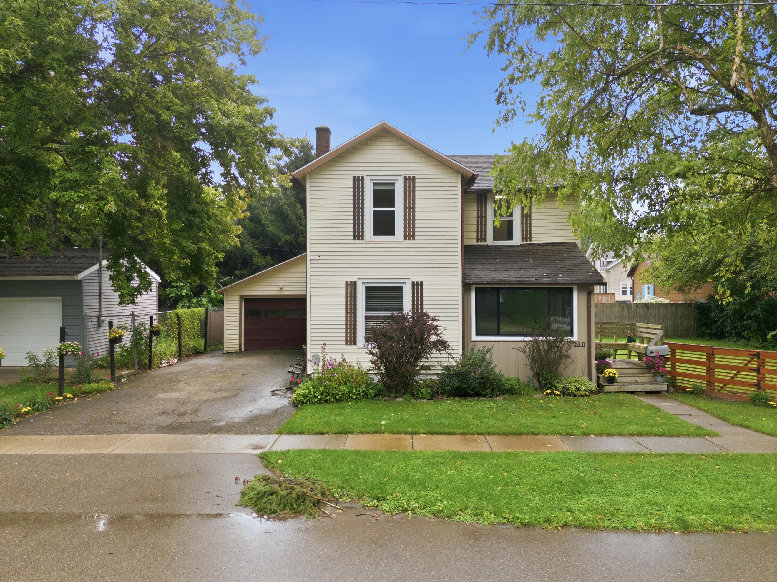 110 N Pearl Street, Vicksburg, MI 49097