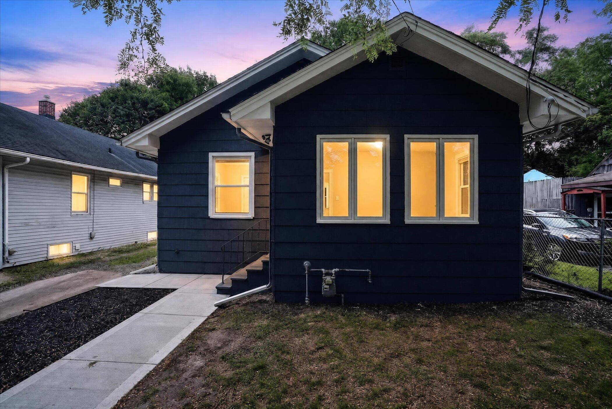 Primary property photo