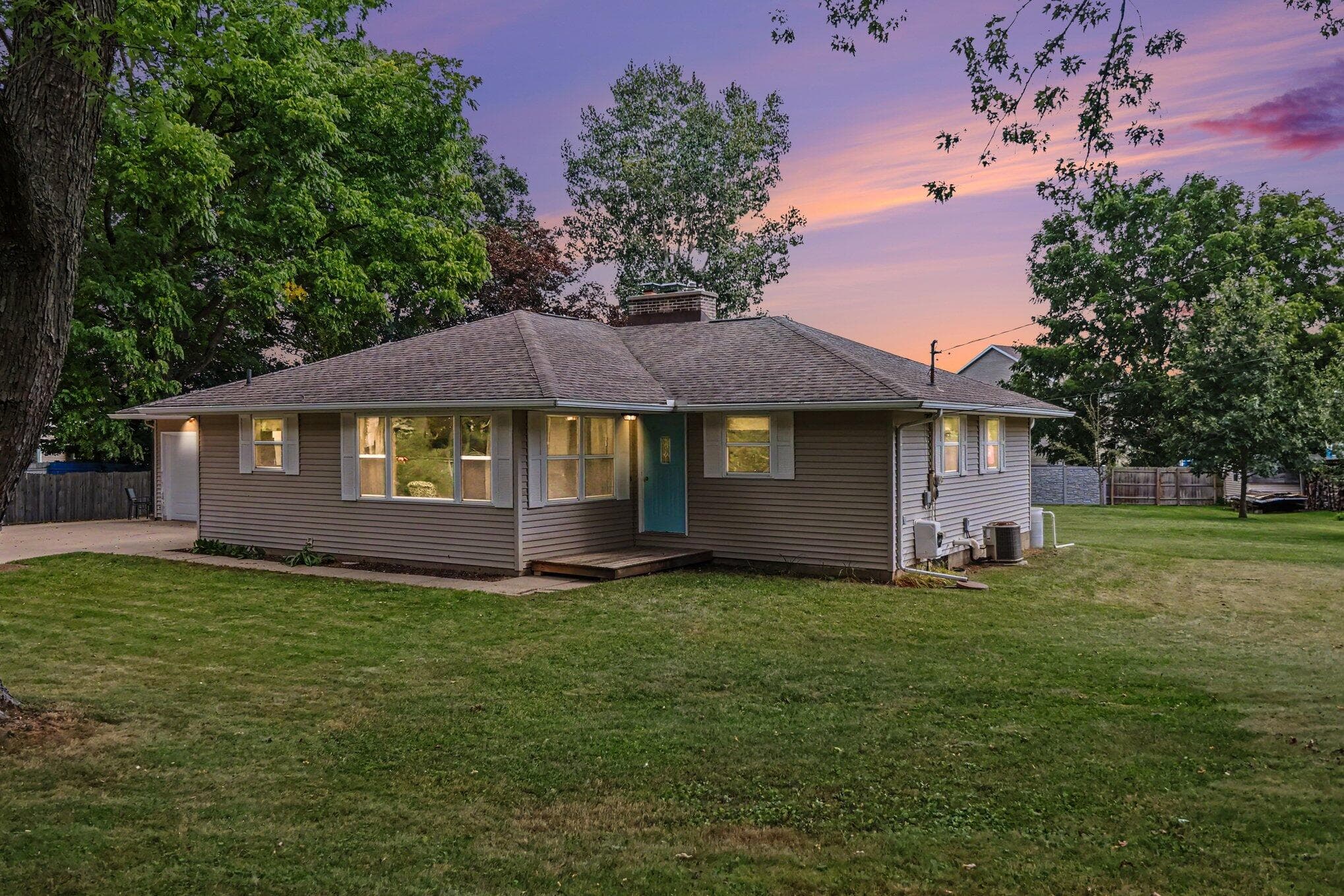 Primary property photo