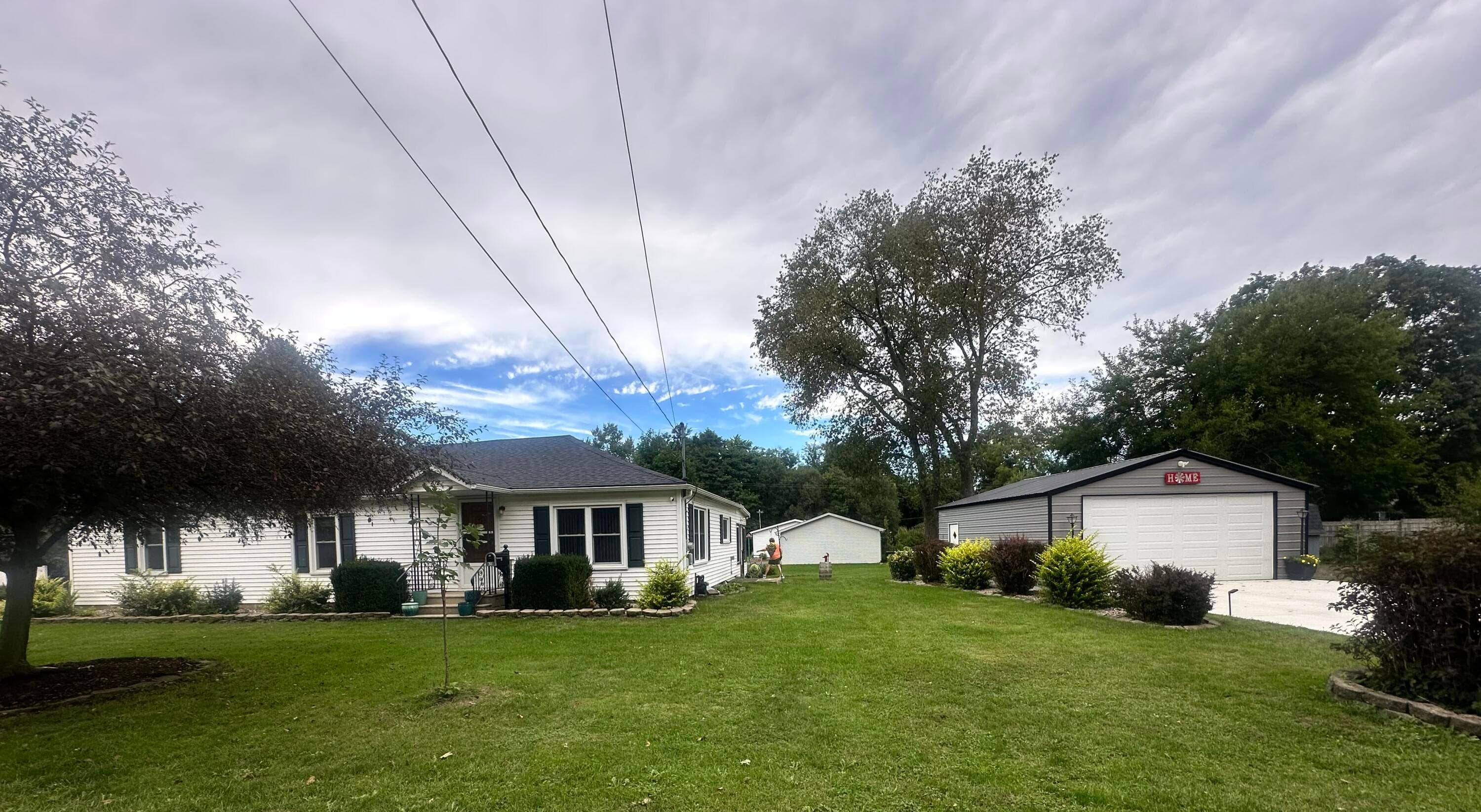 Primary property photo
