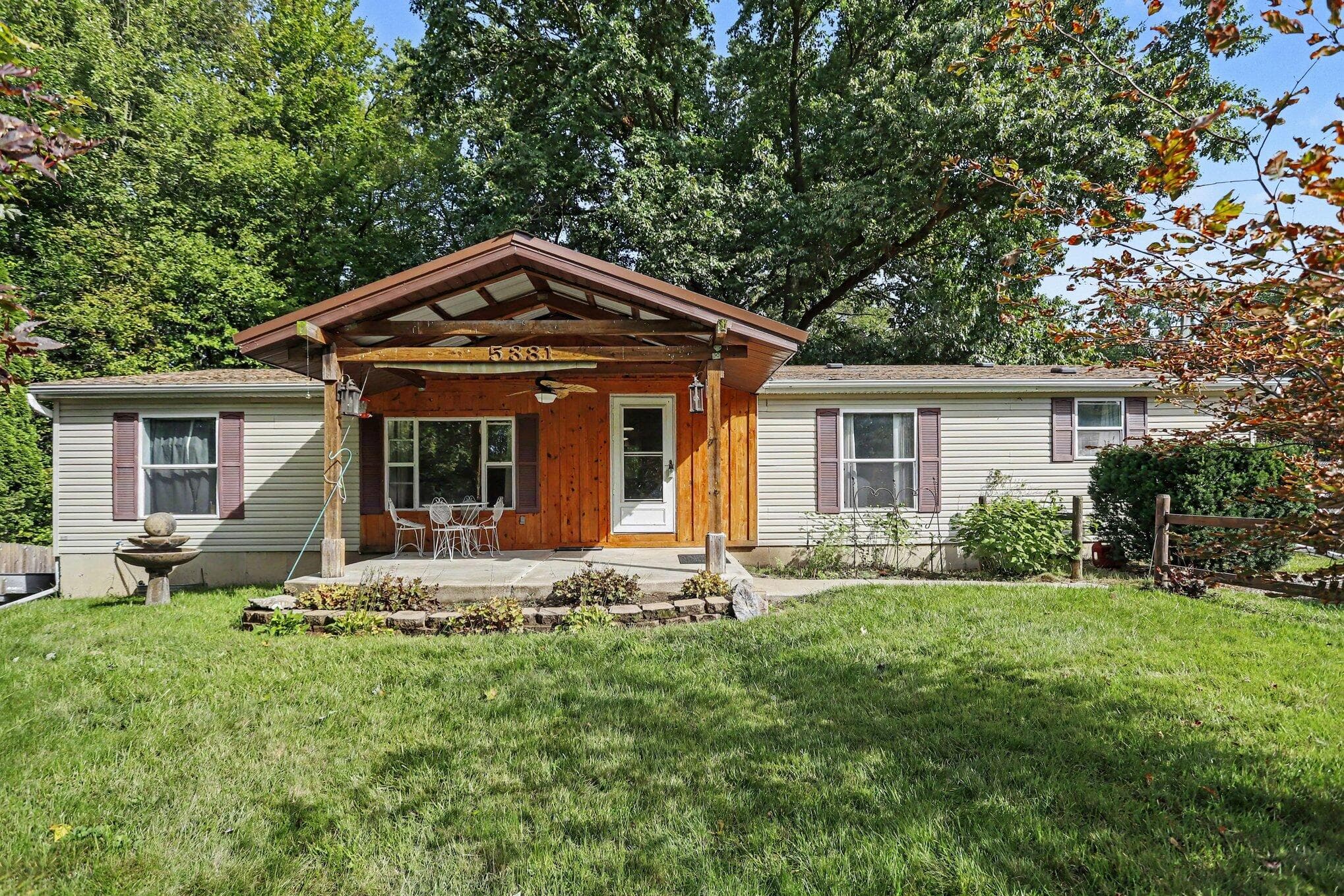 Primary property photo