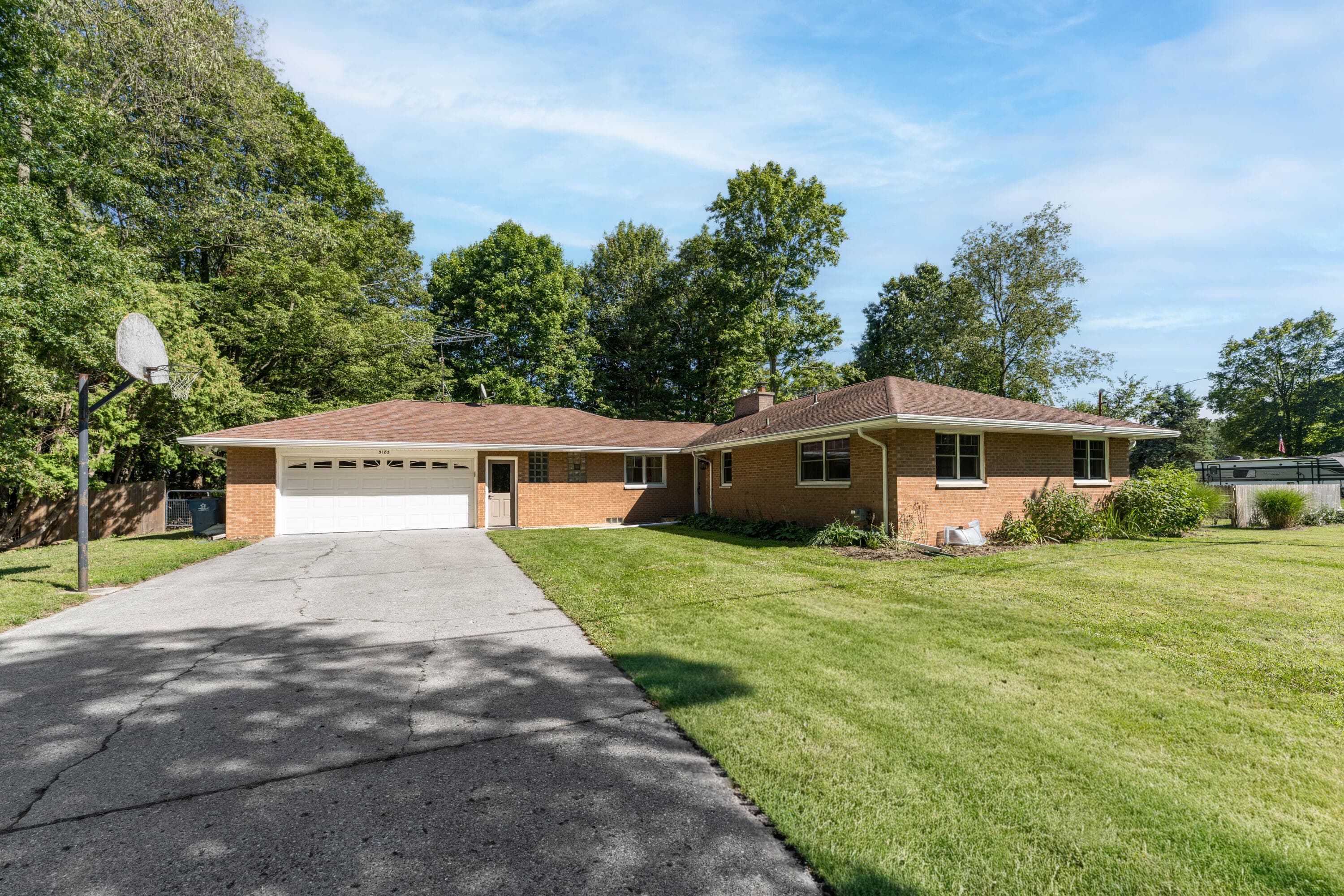 5185 S 11th Street S, Kalamazoo, MI 49009