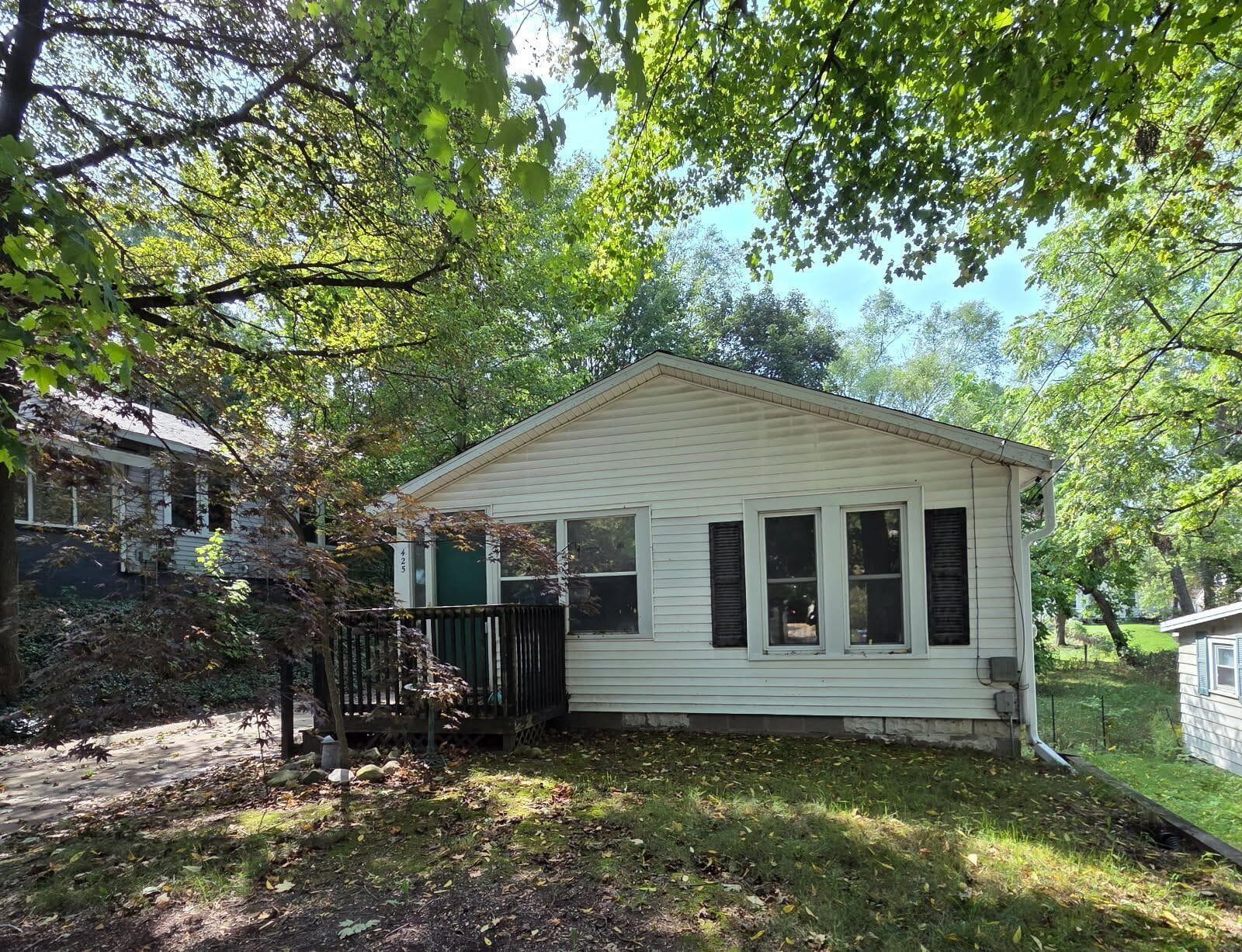 425 Garland Street, Kalamazoo, MI 49001