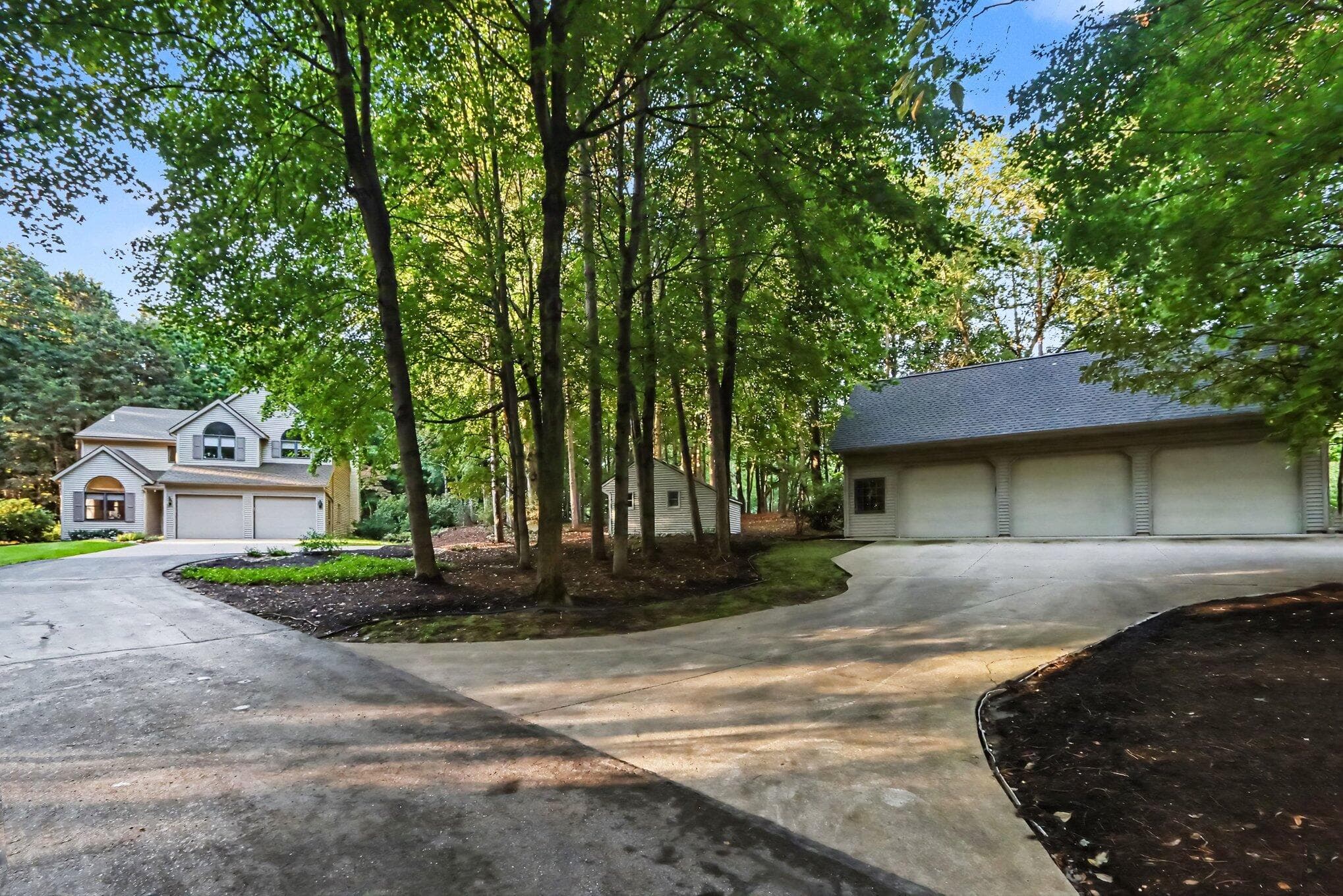 8419 W Op Avenue, Kalamazoo, MI 49009