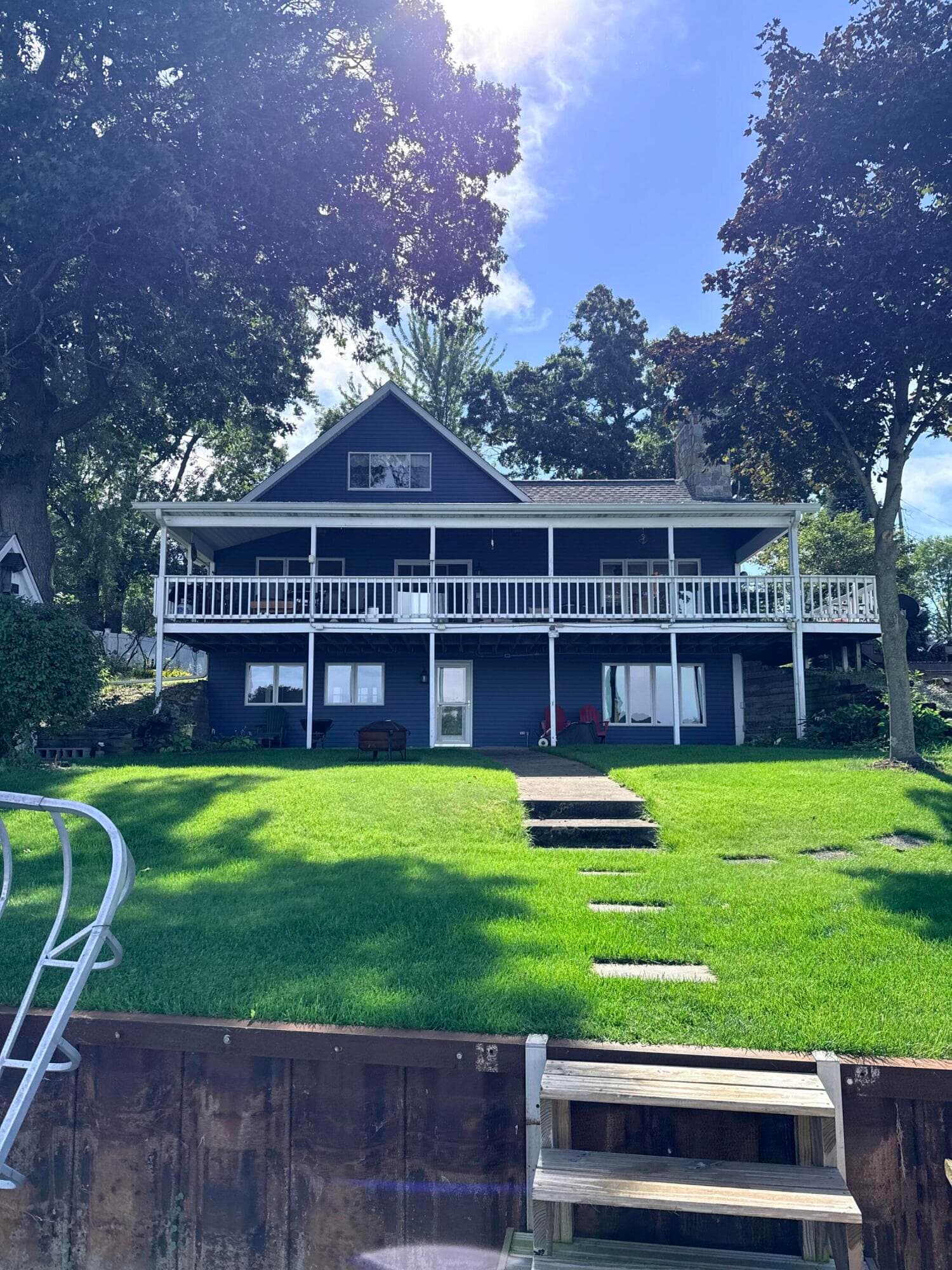 Primary property photo