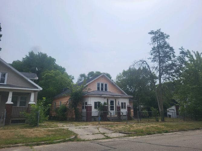 186 Howland Street, Battle Creek, MI 49037