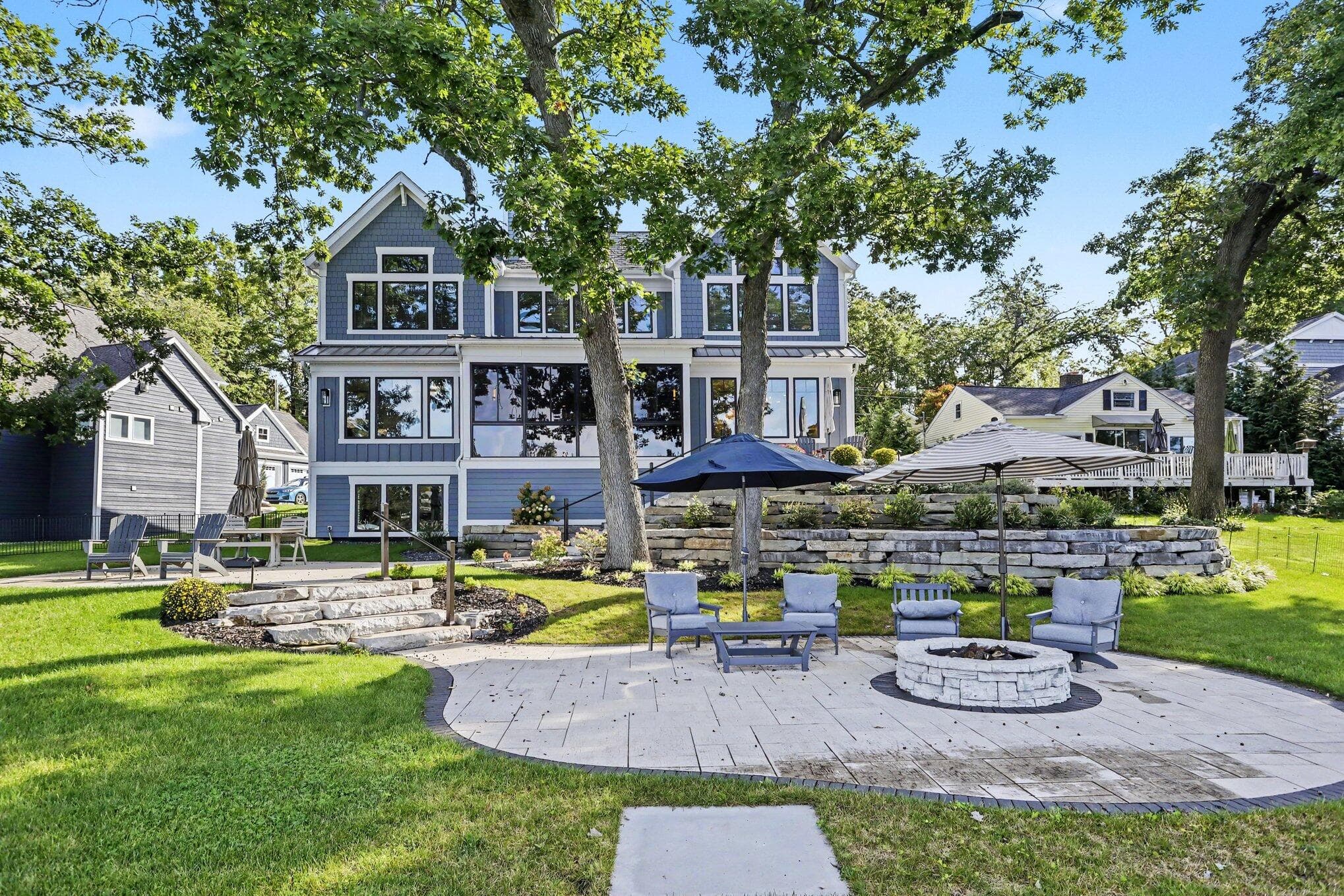 140 E Gull Lake Drive, Augusta, MI 49012