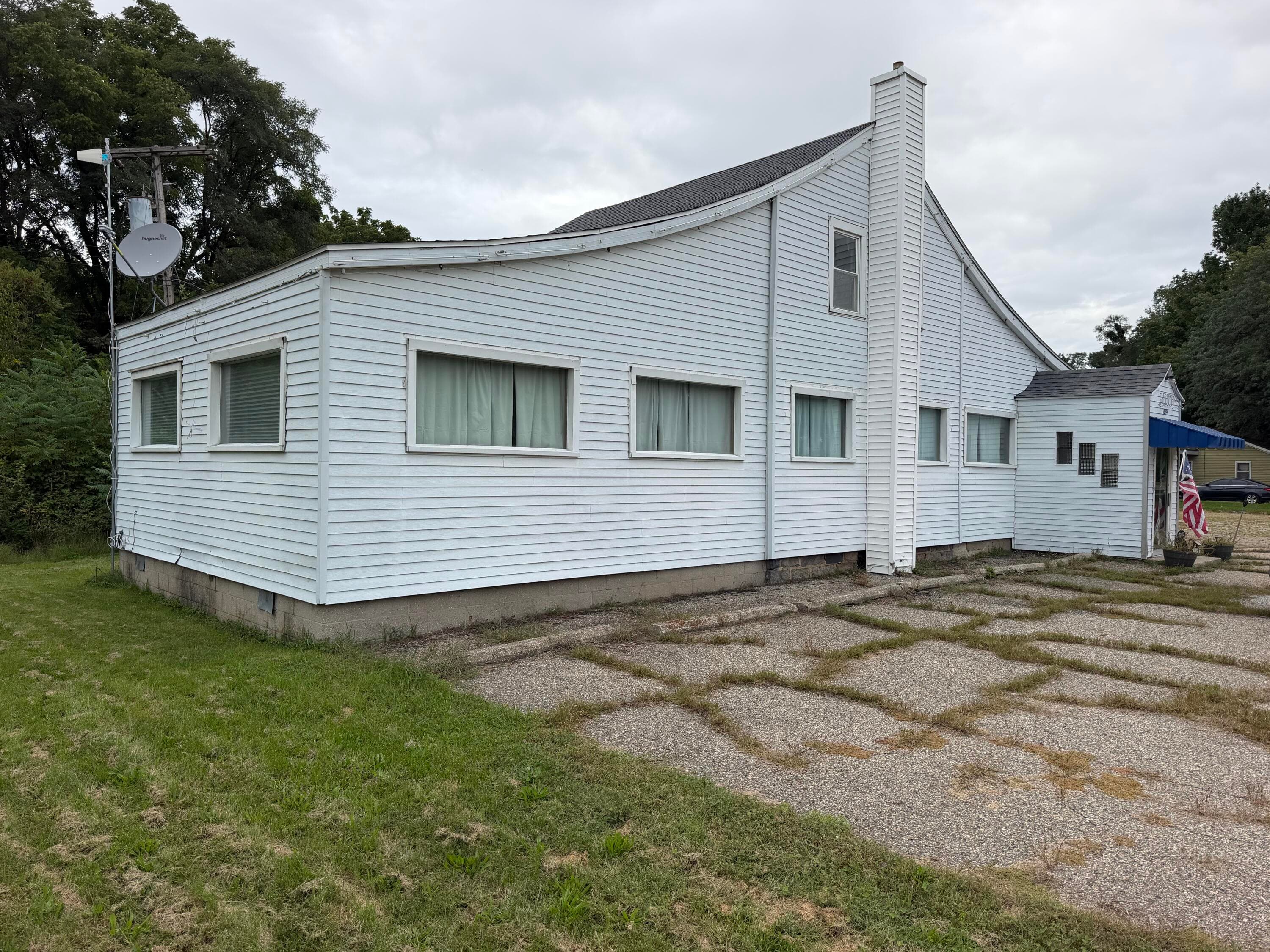 Primary property photo