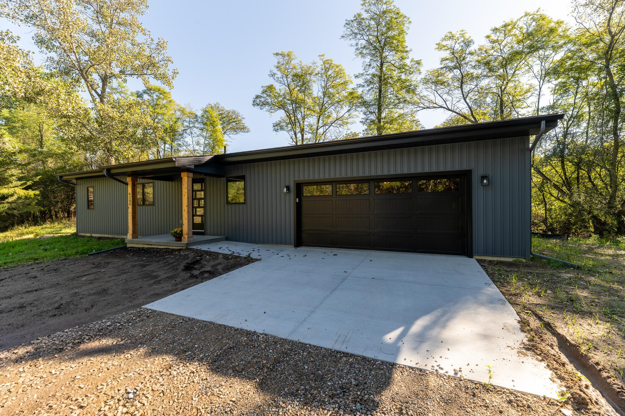 6200 N 42nd Street, Augusta, MI 49012