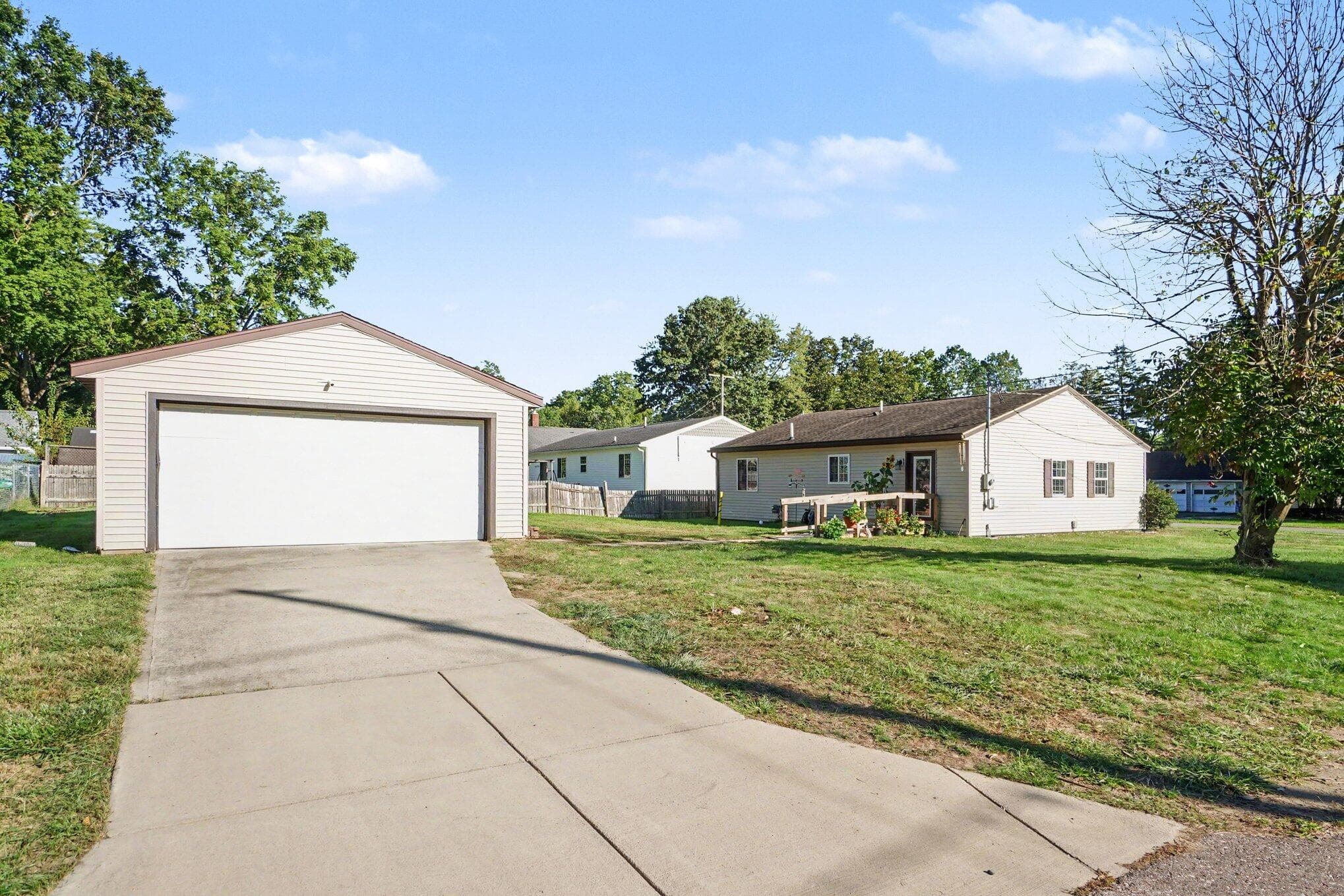 409 E Division Street, Vicksburg, MI 49097