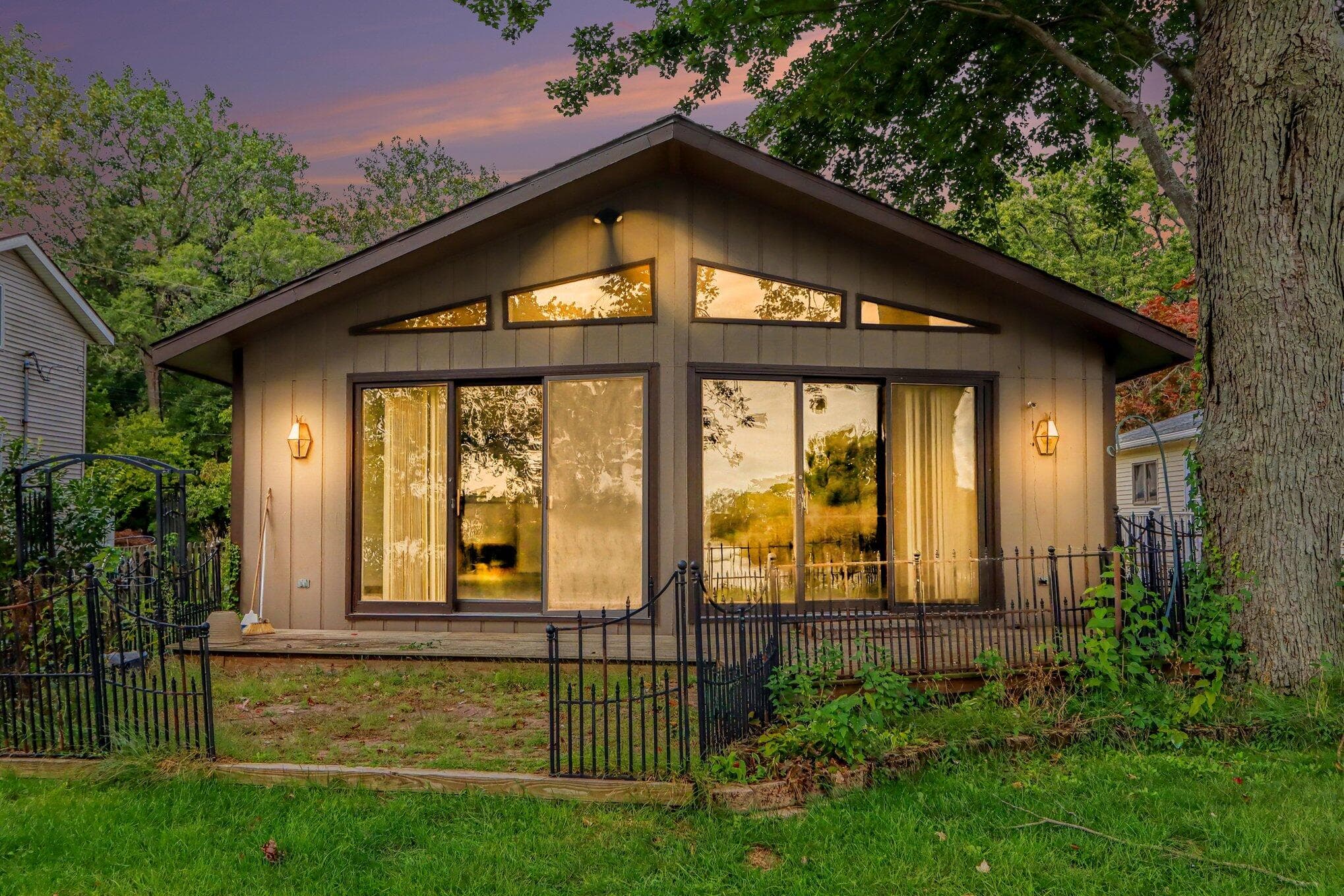 8153 Long Lake Kalamazoo MI 49048