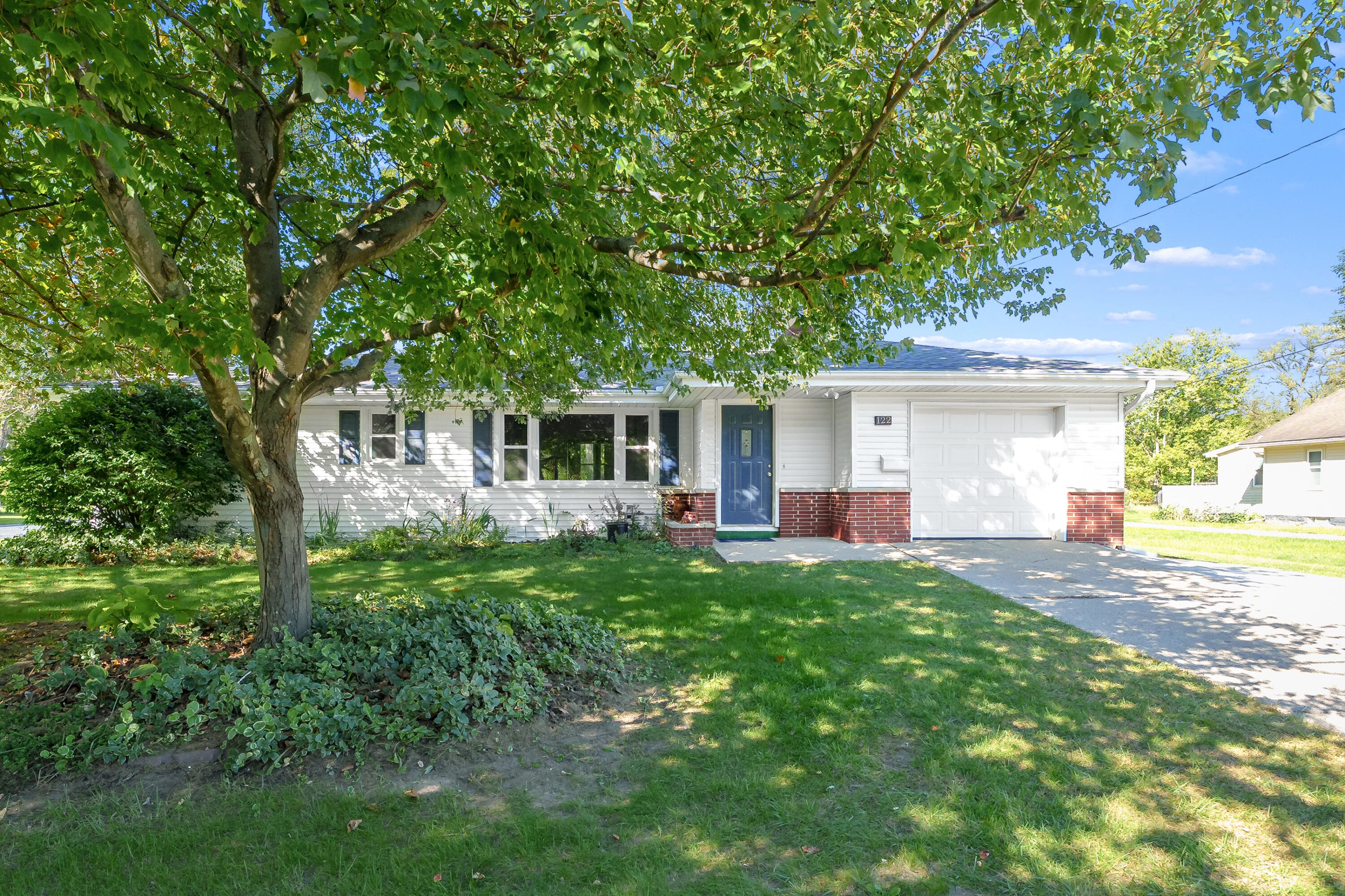 122 Kellogg Street, Battle Creek, MI 49037