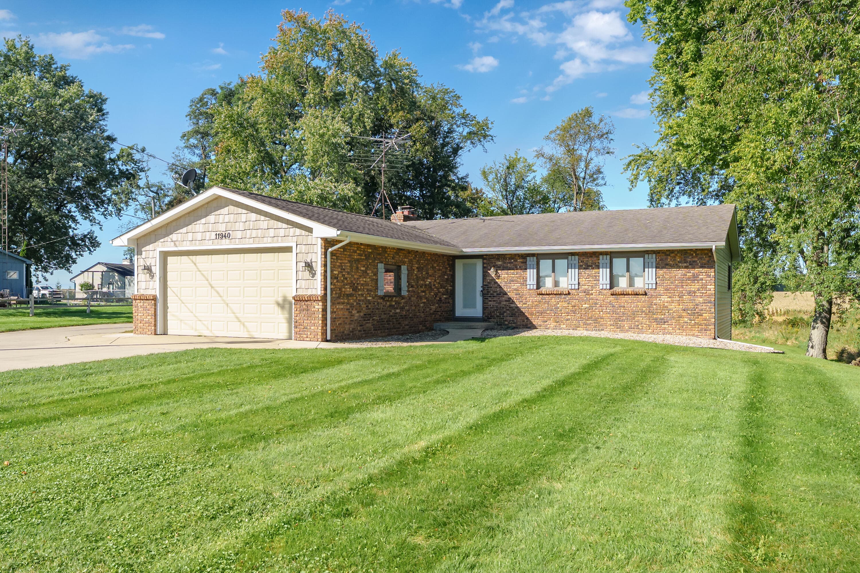 11940 S 10th Street, Schoolcraft, MI 49087