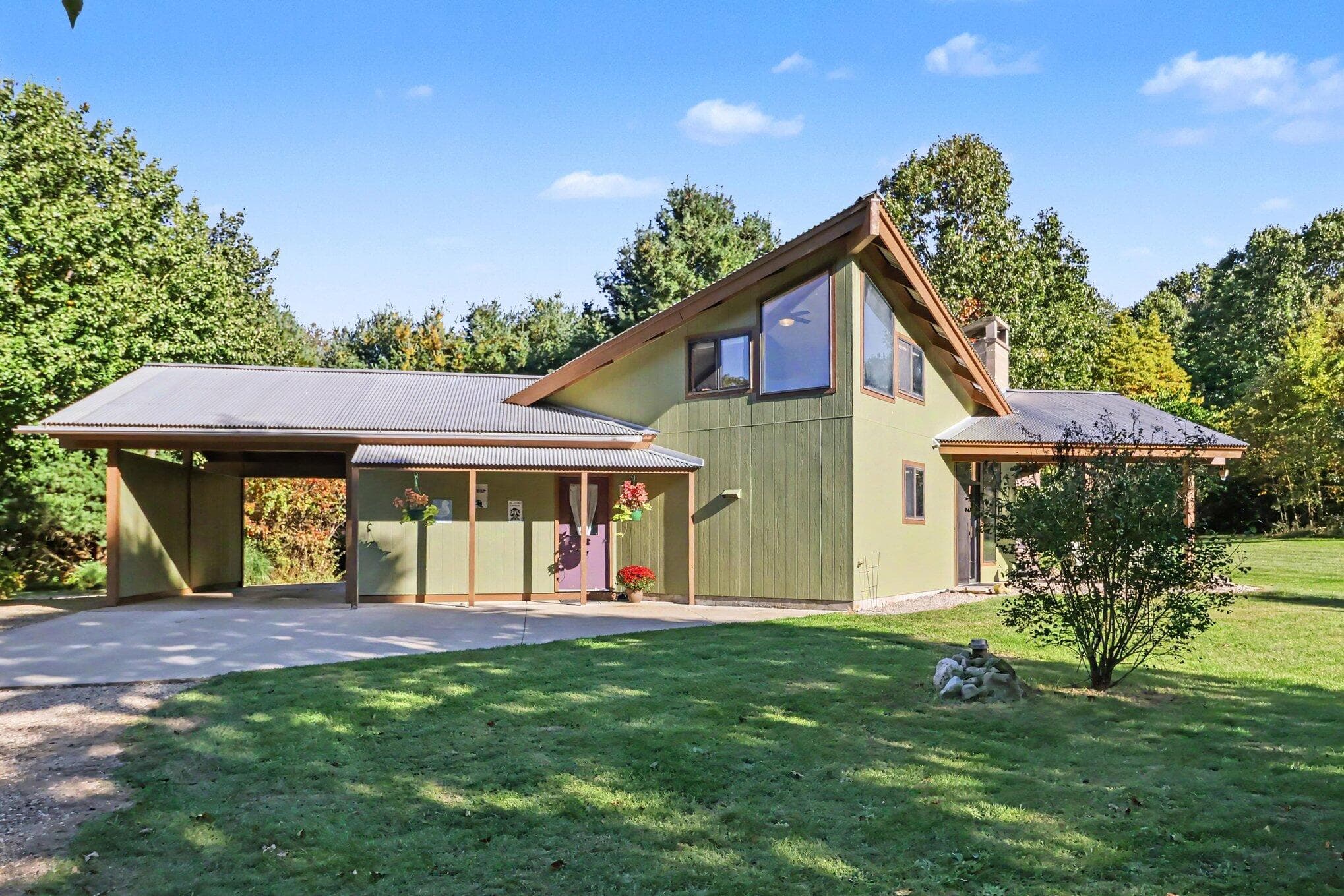 25405 67th Avenue, Lawton, MI 49065