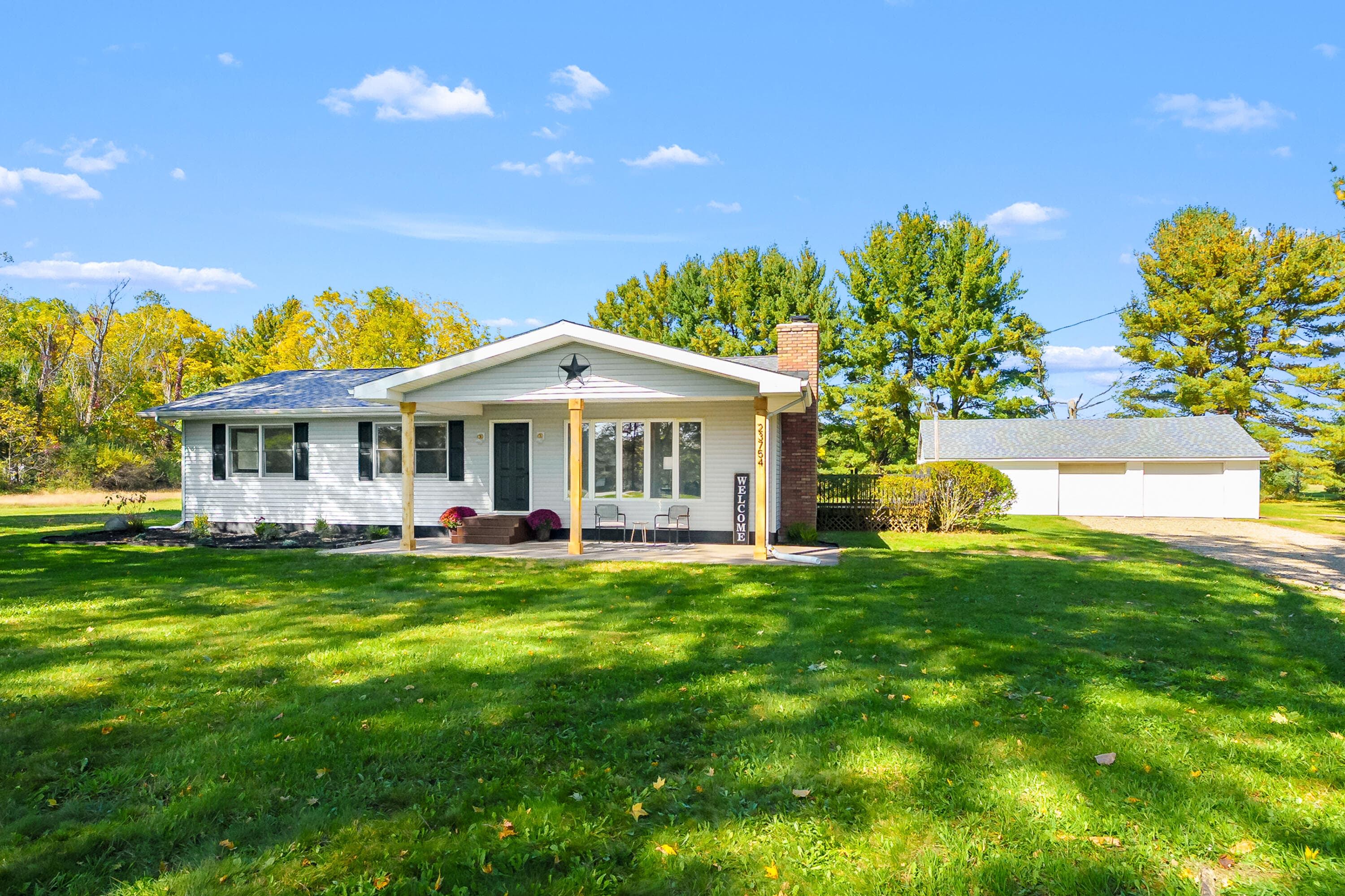 23754 County Road 375, Mattawan, MI 49071