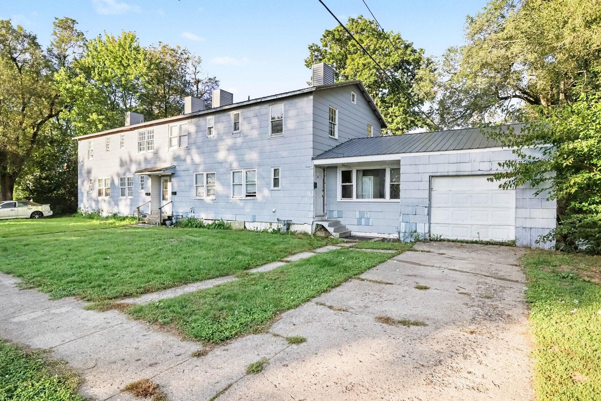 Primary property photo