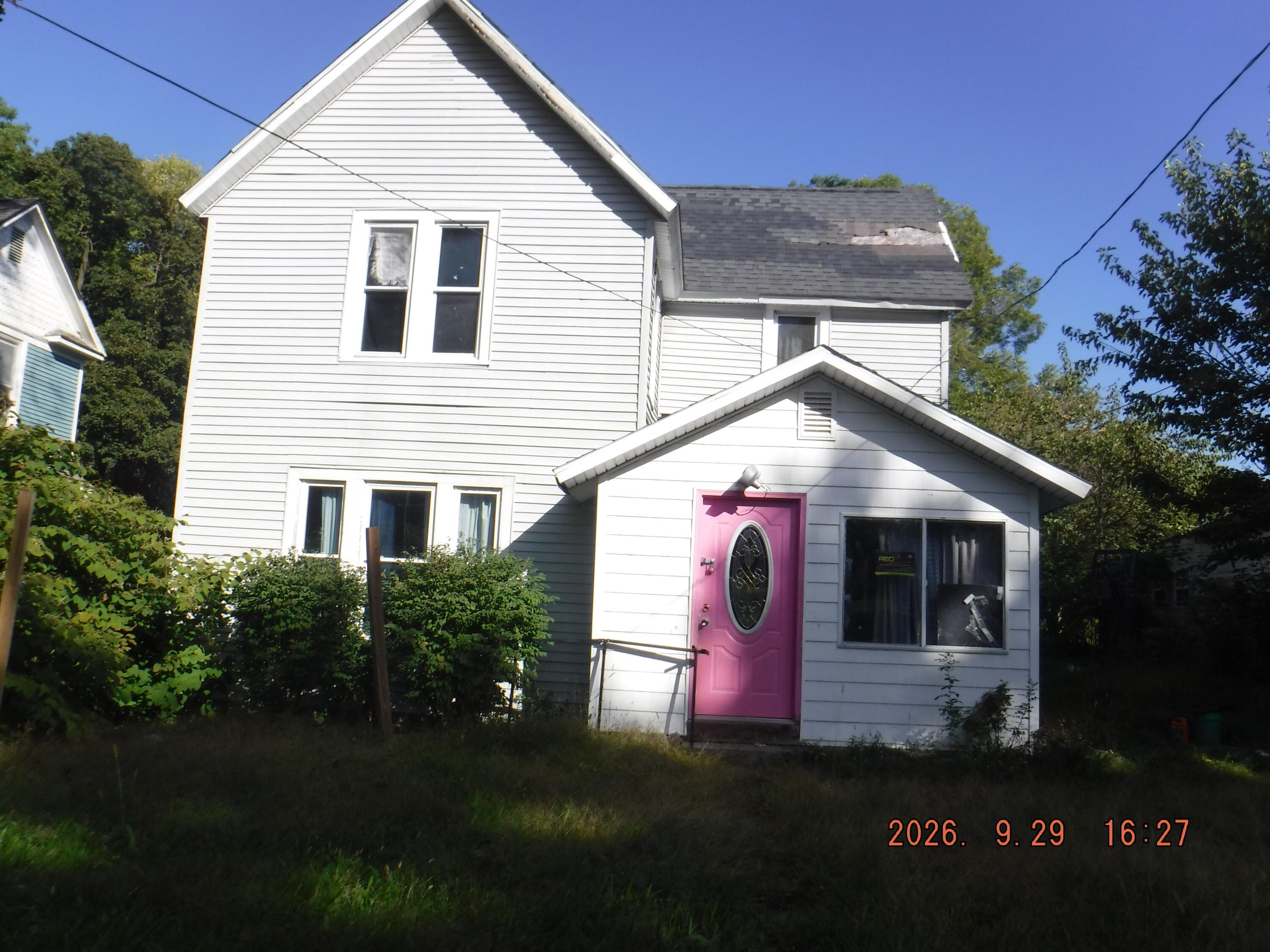 Primary property photo