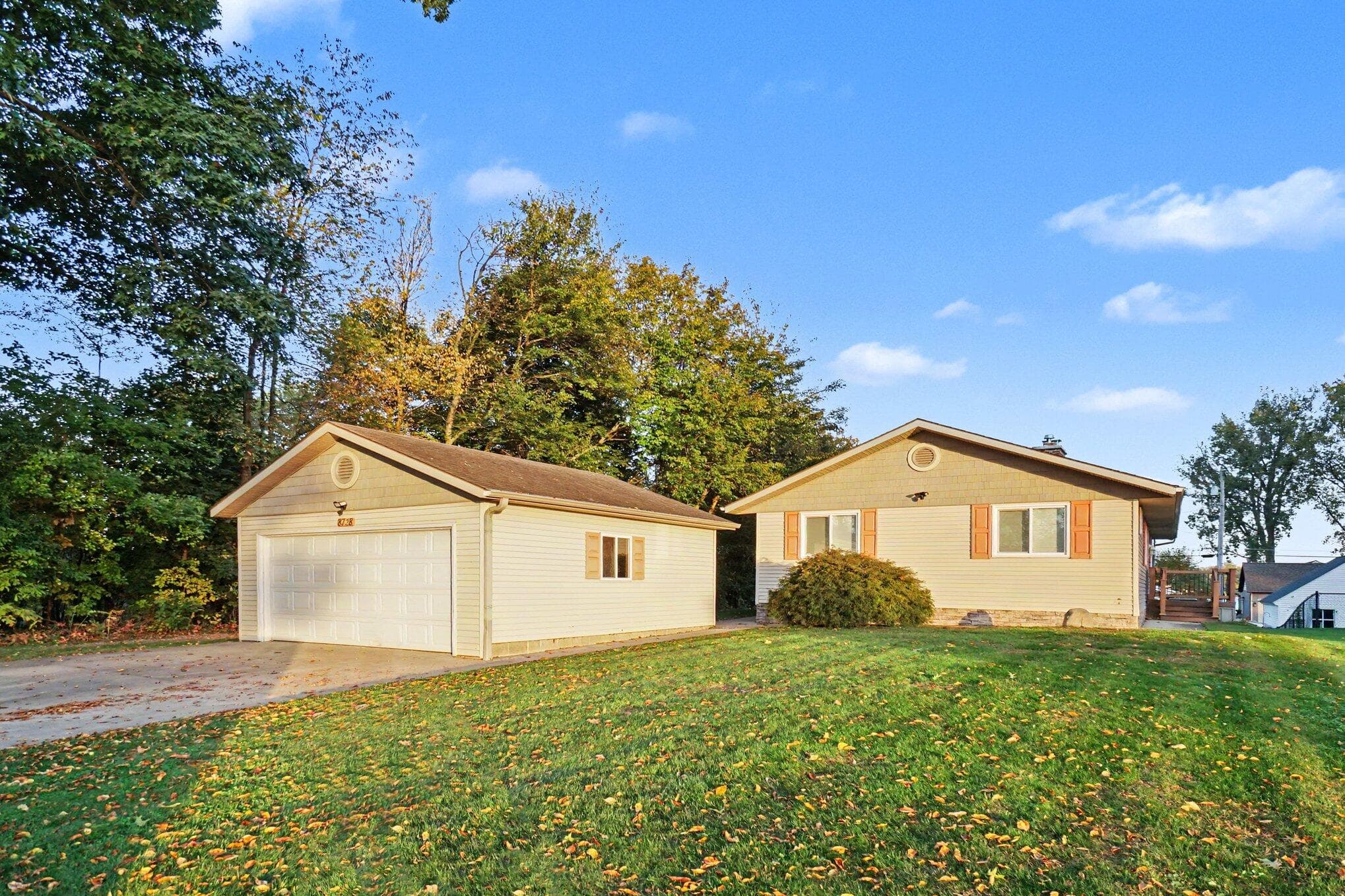 Primary property photo