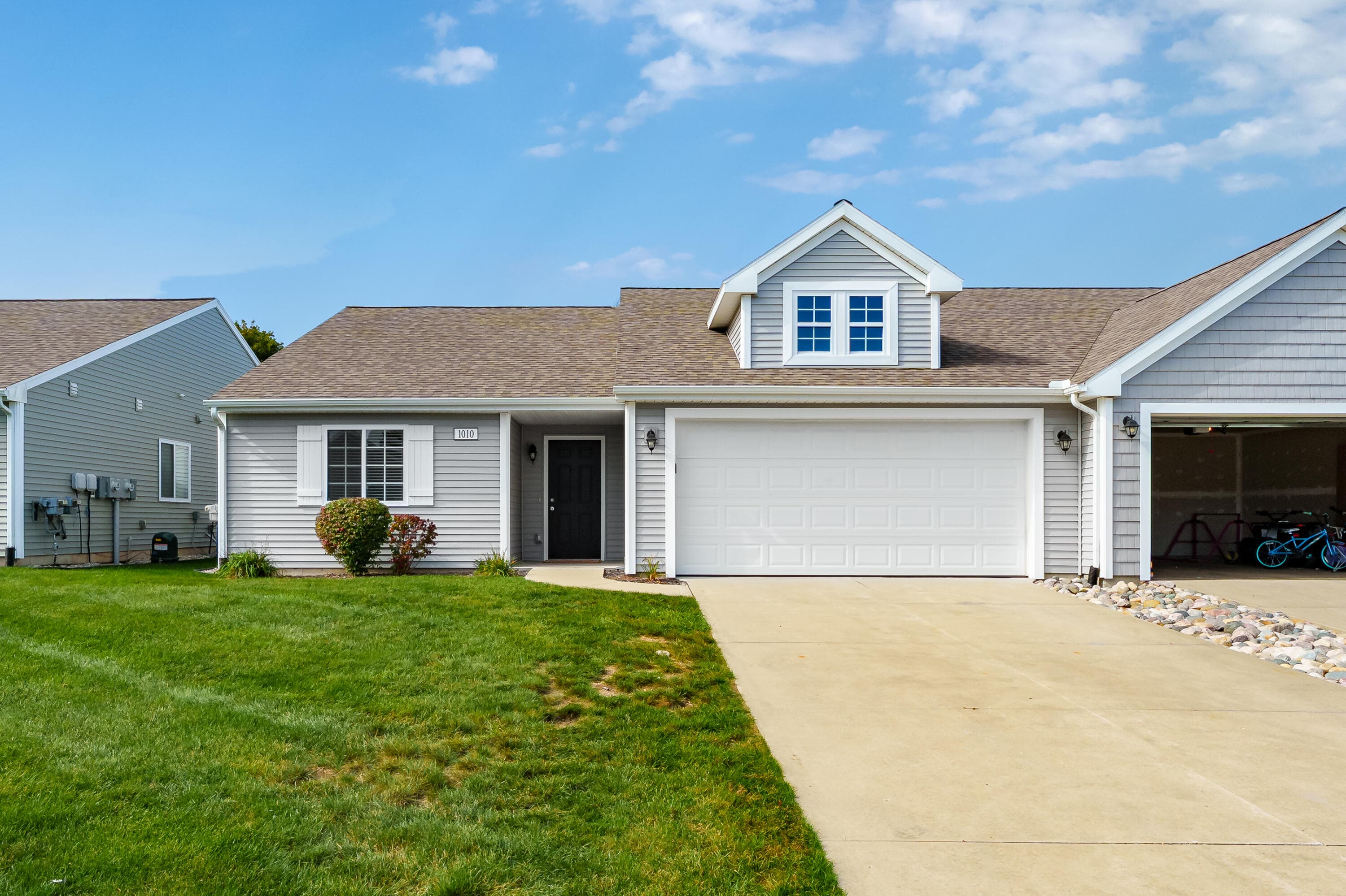 1010 W Villas Drive, Vicksburg, MI 49097