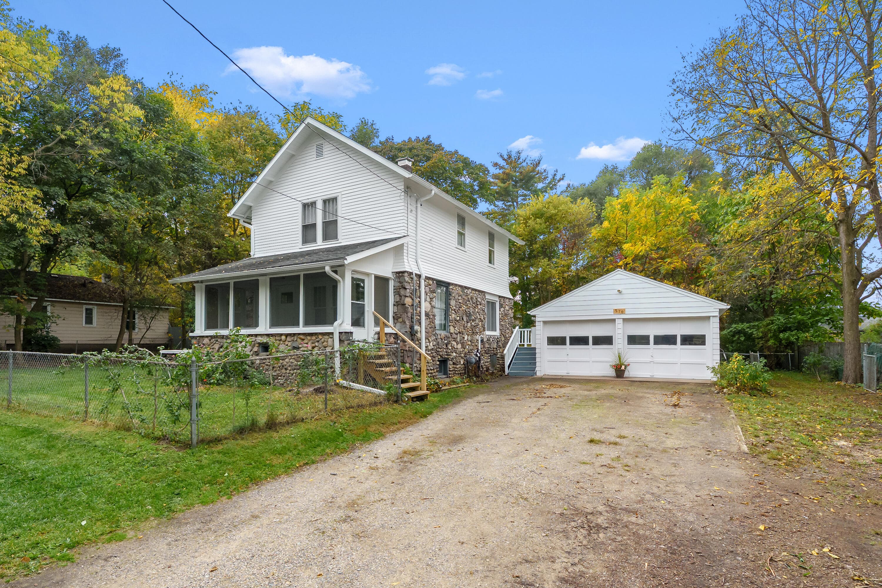570 Harway Avenue, Kalamazoo, MI 49048