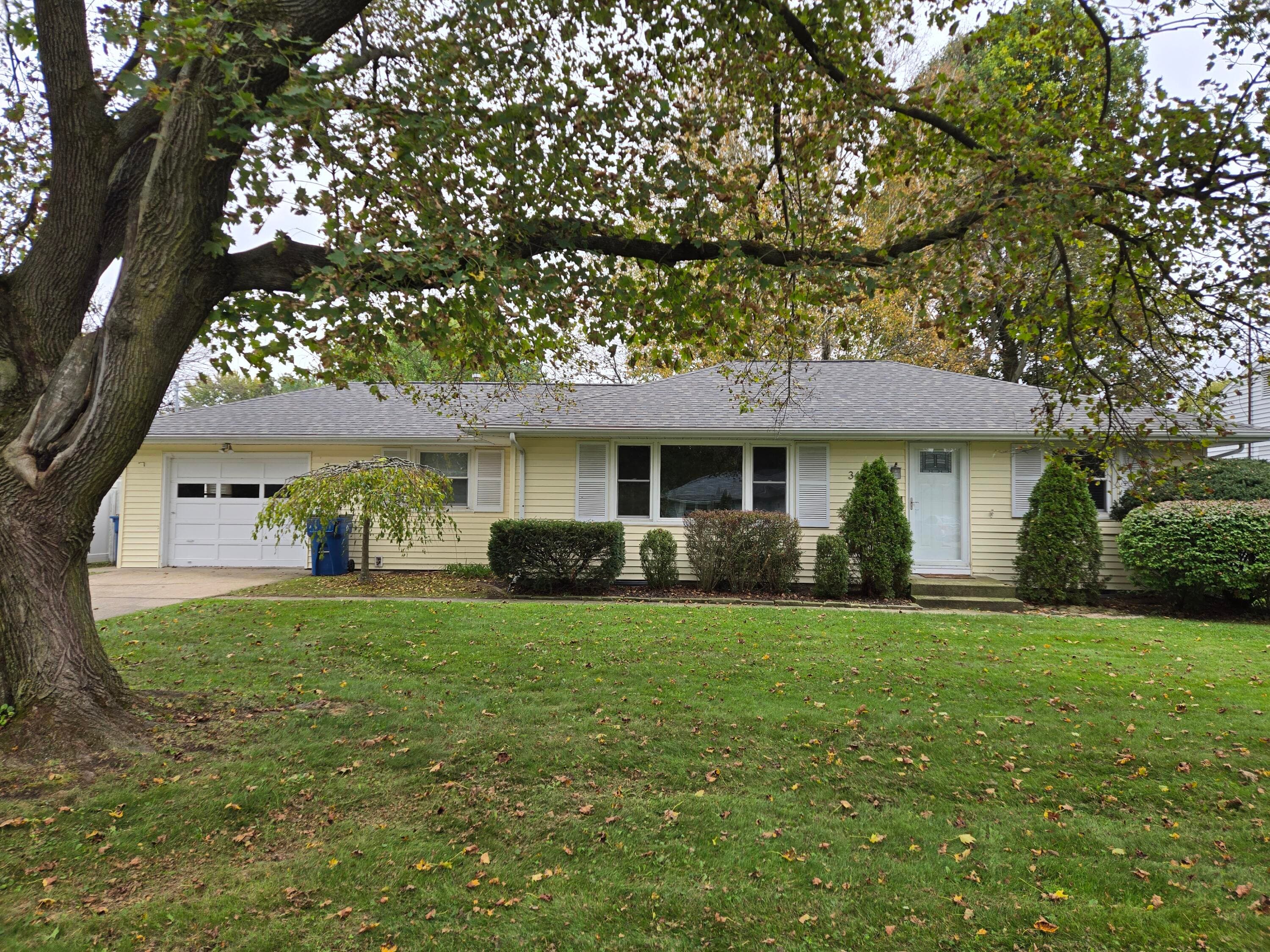 3413 Cranbrook Avenue, Kalamazoo, MI 49006